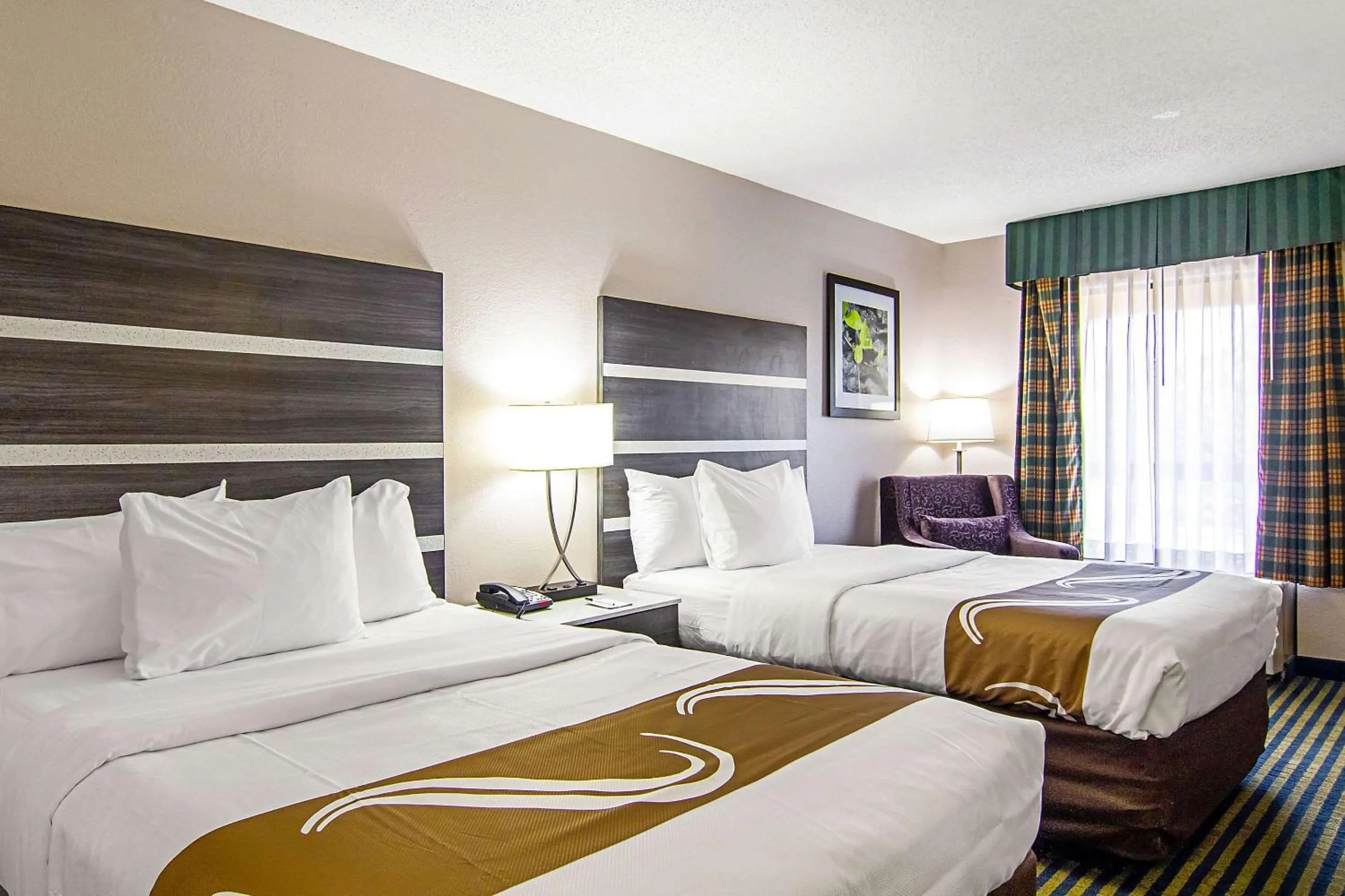 Photo of the whole room, Bed in Quality Inn Savannah I-95