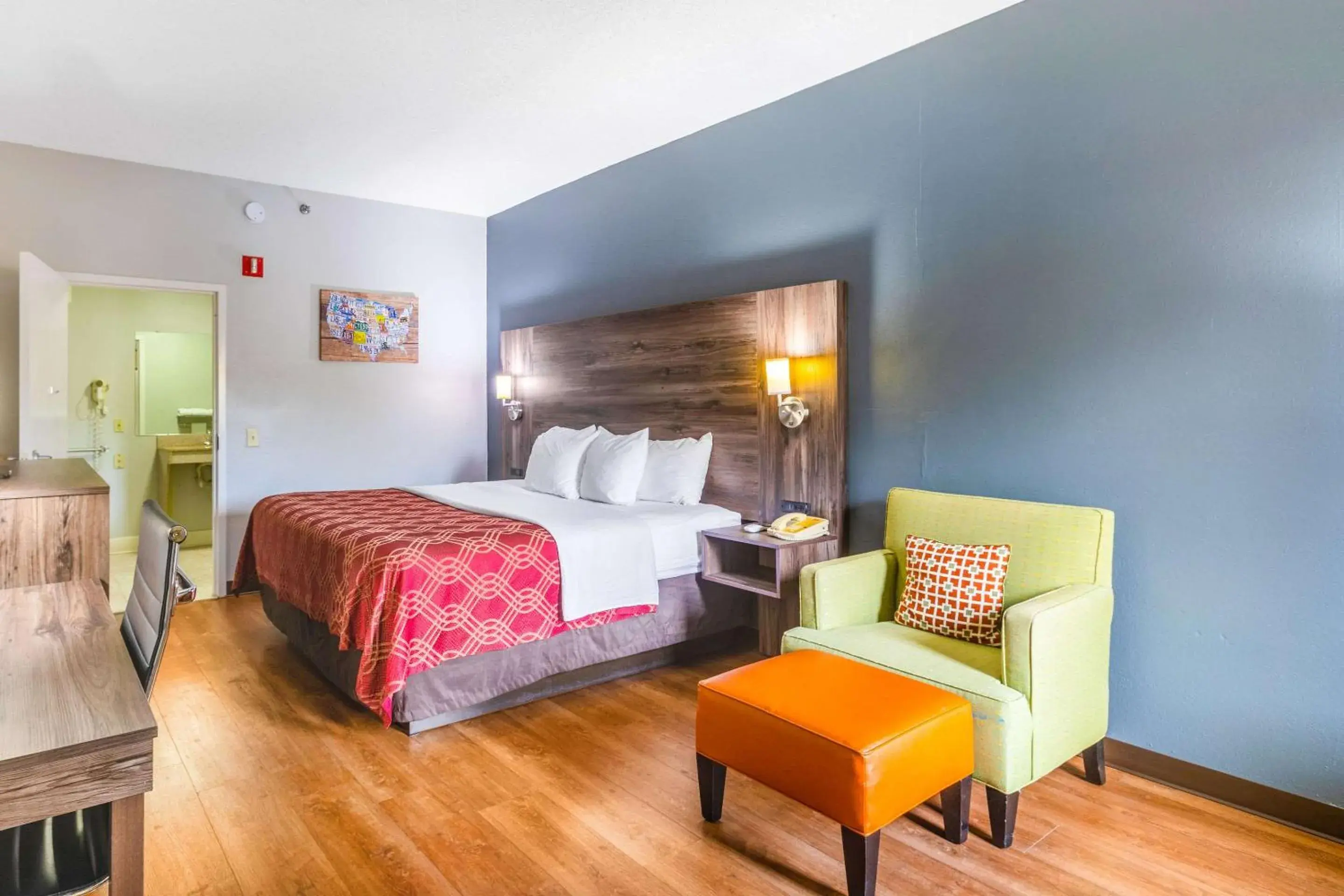 King Room - Accessible/Non-Smoking in Royal Palms Inn King Room - Accessible/Non-Smoking in Royal Palms Inn