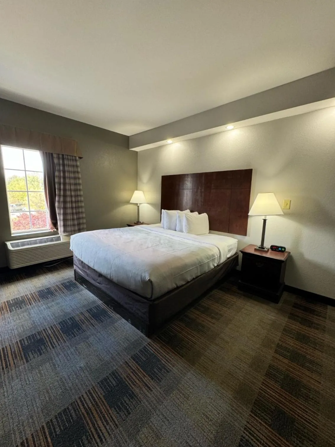 Bed in Quality Inn Newnan - Atlanta South