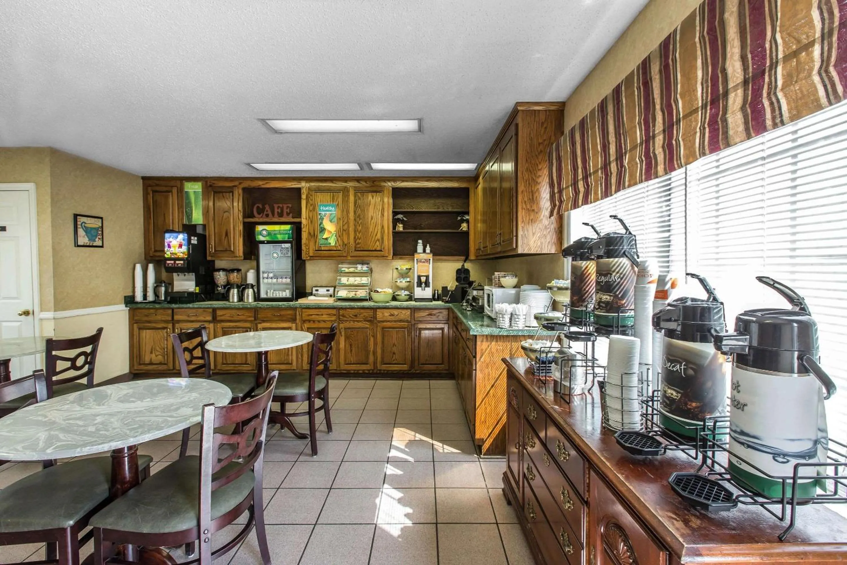 Restaurant/Places to Eat in Quality Inn Jesup