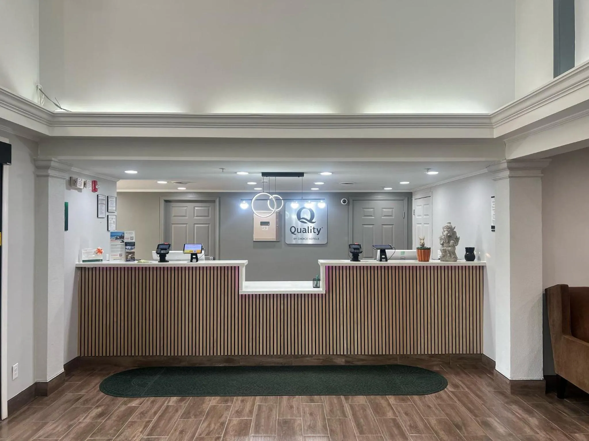 Lobby or reception in Quality Inn Rome South