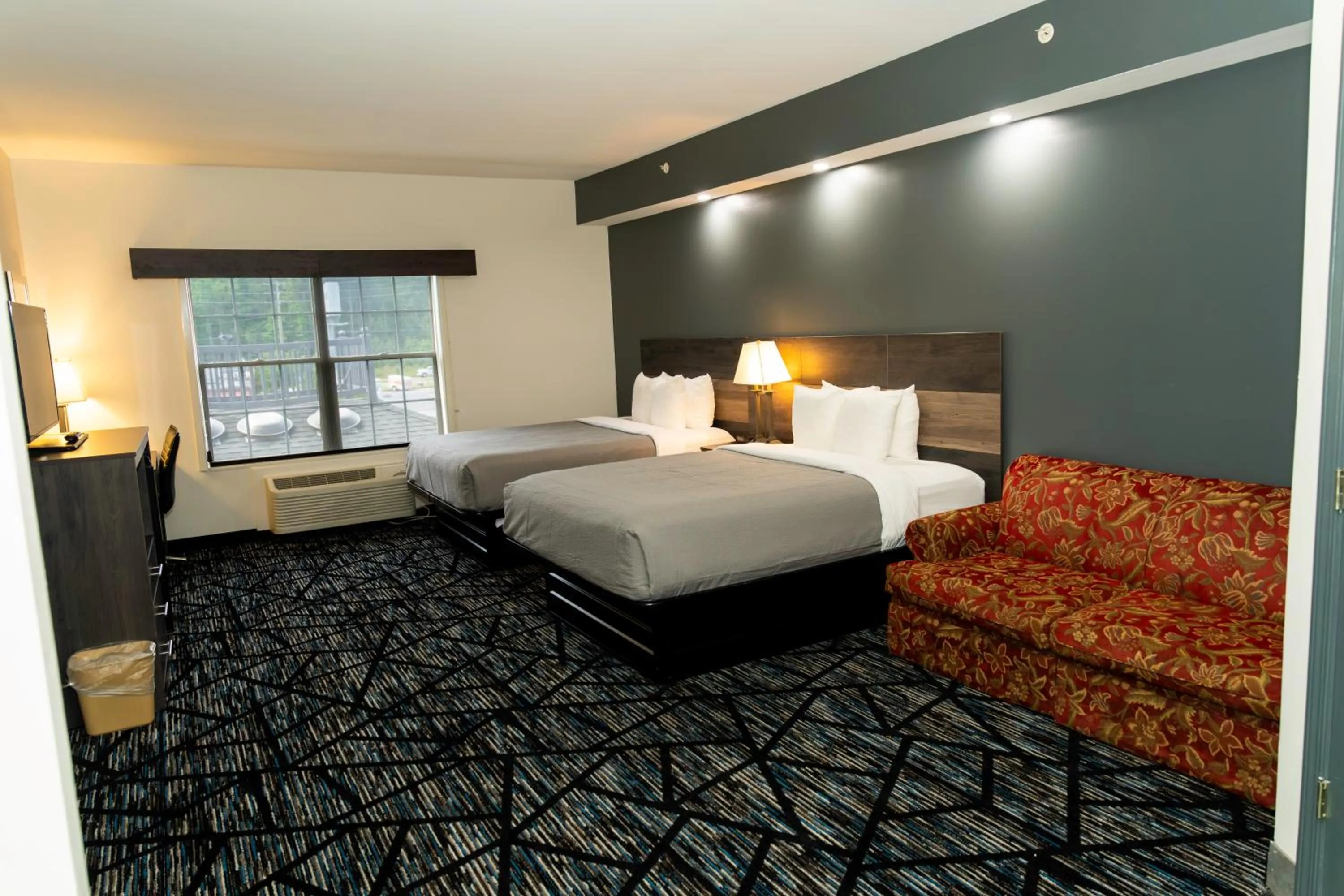 Bedroom, Bed in Quality Inn Rome South