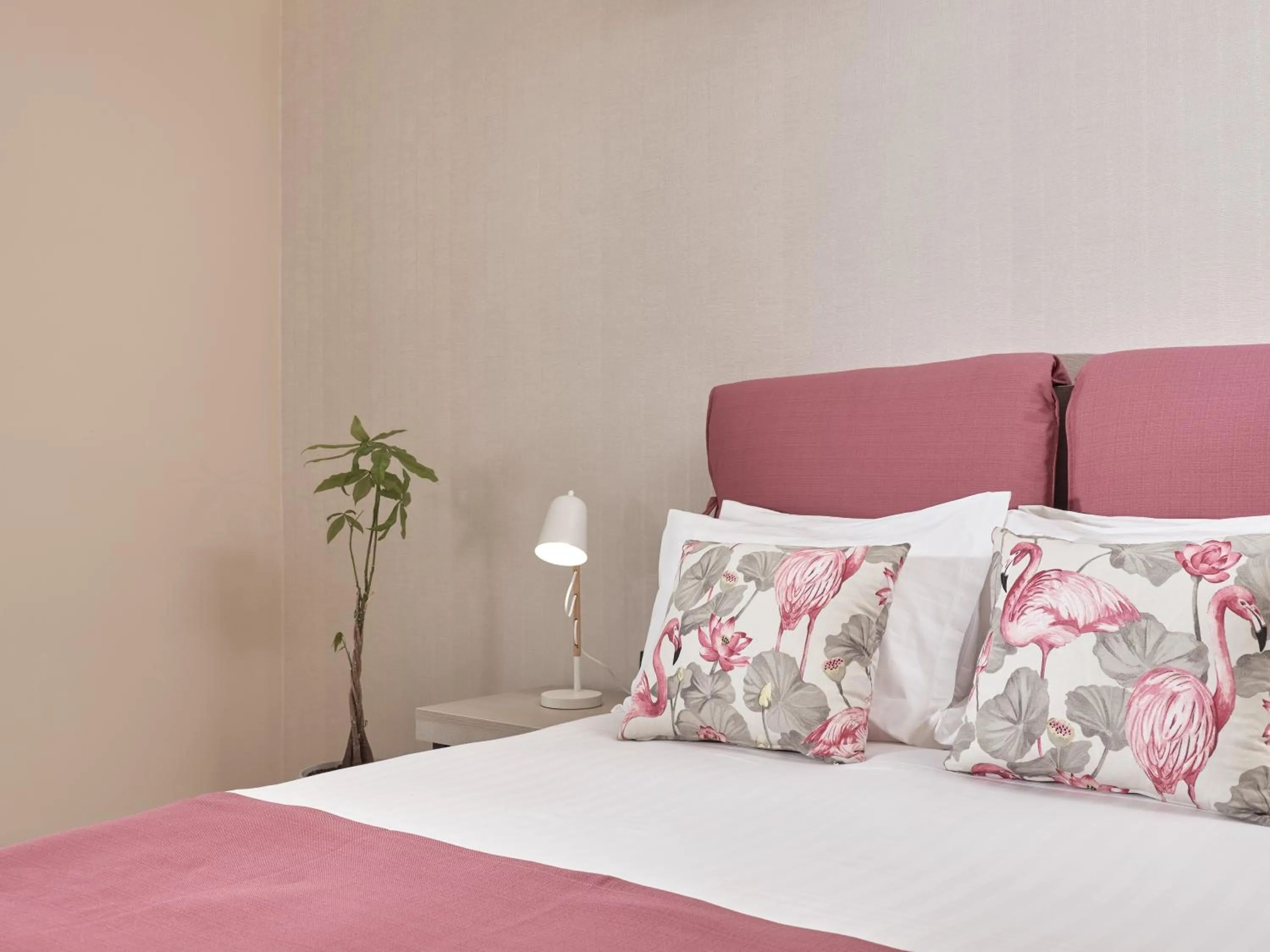 Bed in Koukounaria Hotel & Suites