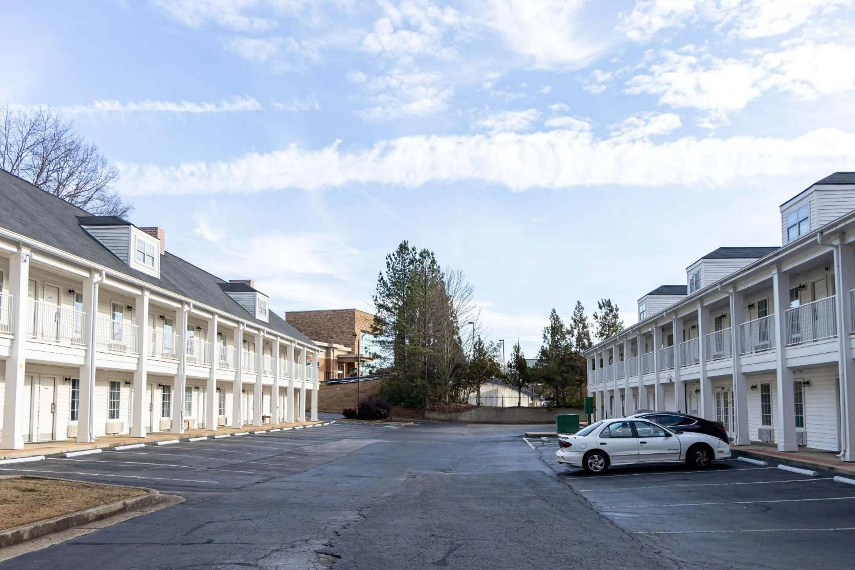 Property building in Quality Inn Carrollton Medical Center