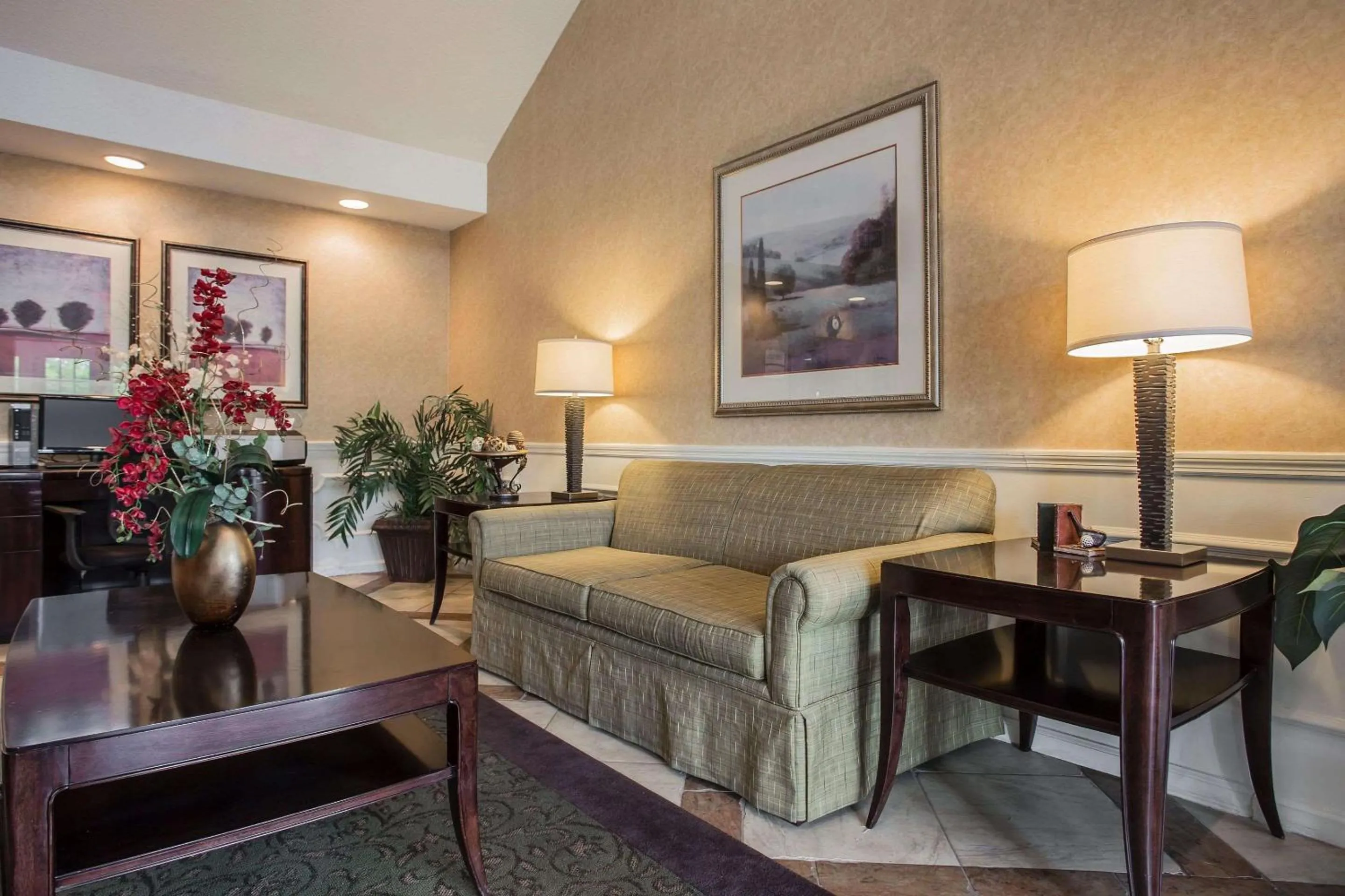 Lobby or reception in Quality Inn Waynesboro