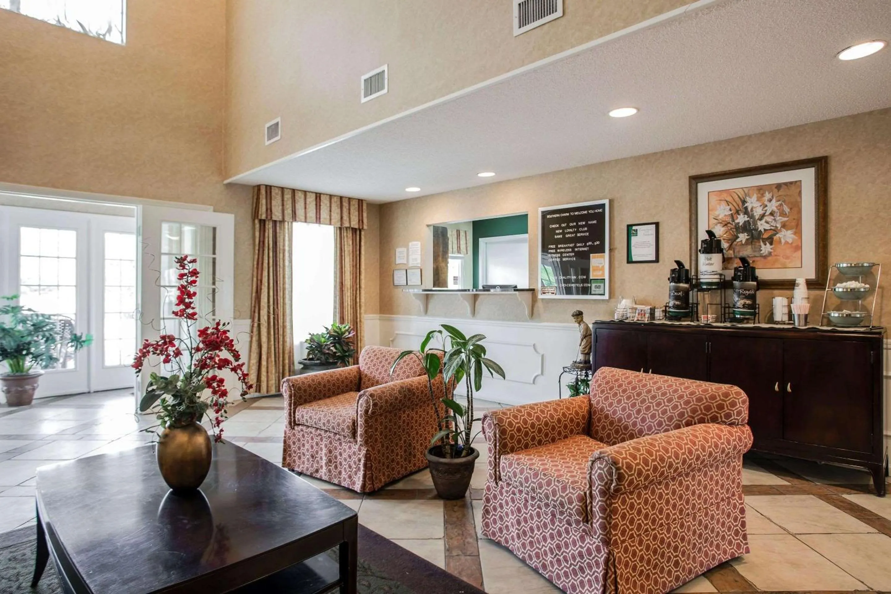 Lobby or reception in Quality Inn Waynesboro