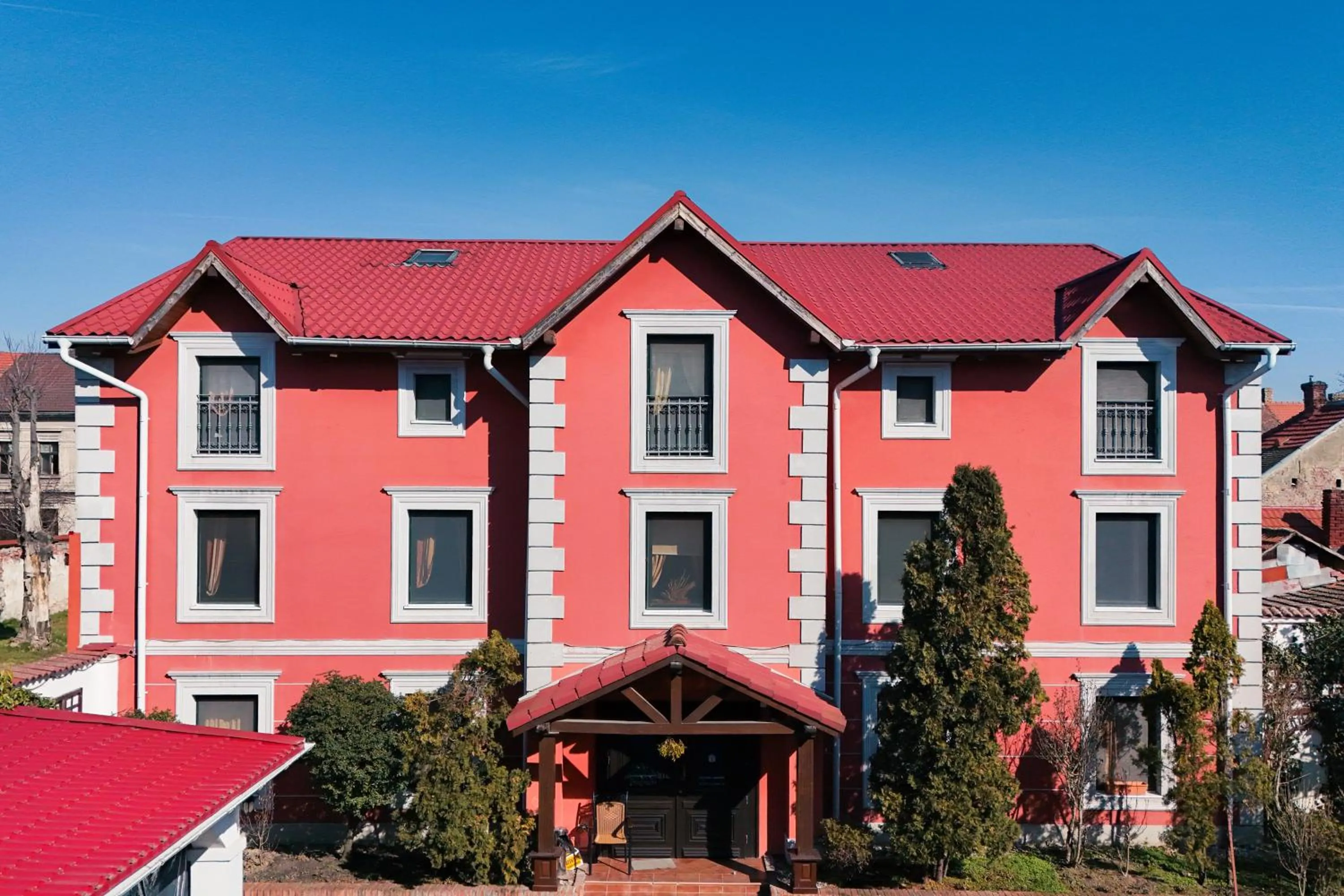 Facade/entrance in Casa del Sole Boutique Hotel Timisoara
