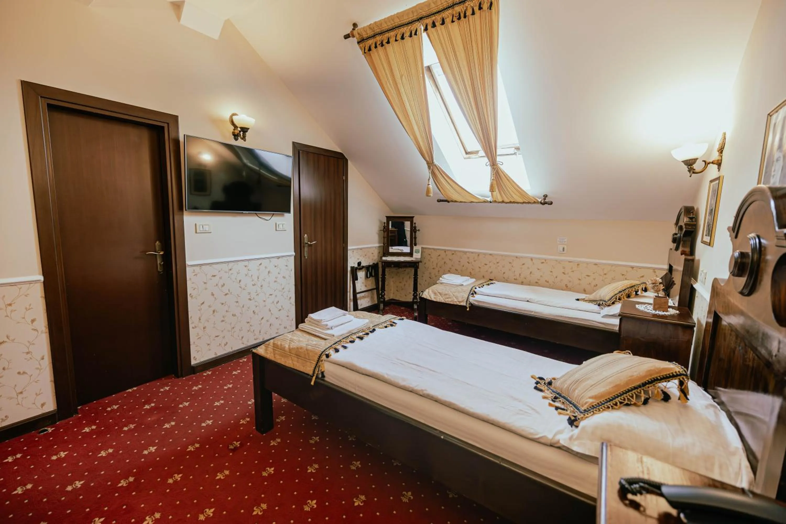 Photo of the whole room, Bed in Casa del Sole Boutique Hotel Timisoara