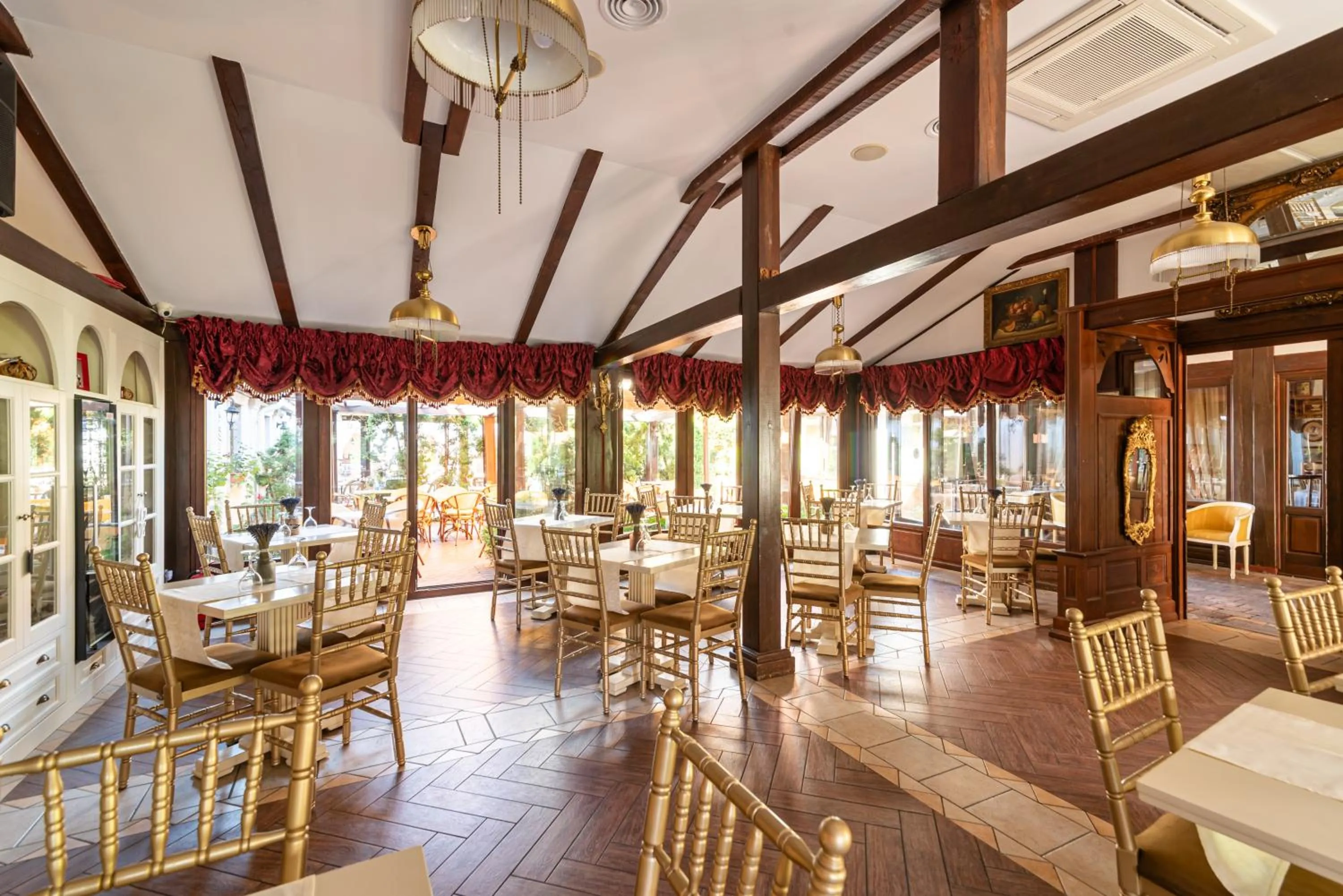 Restaurant/places to eat in Casa del Sole Boutique Hotel Timisoara