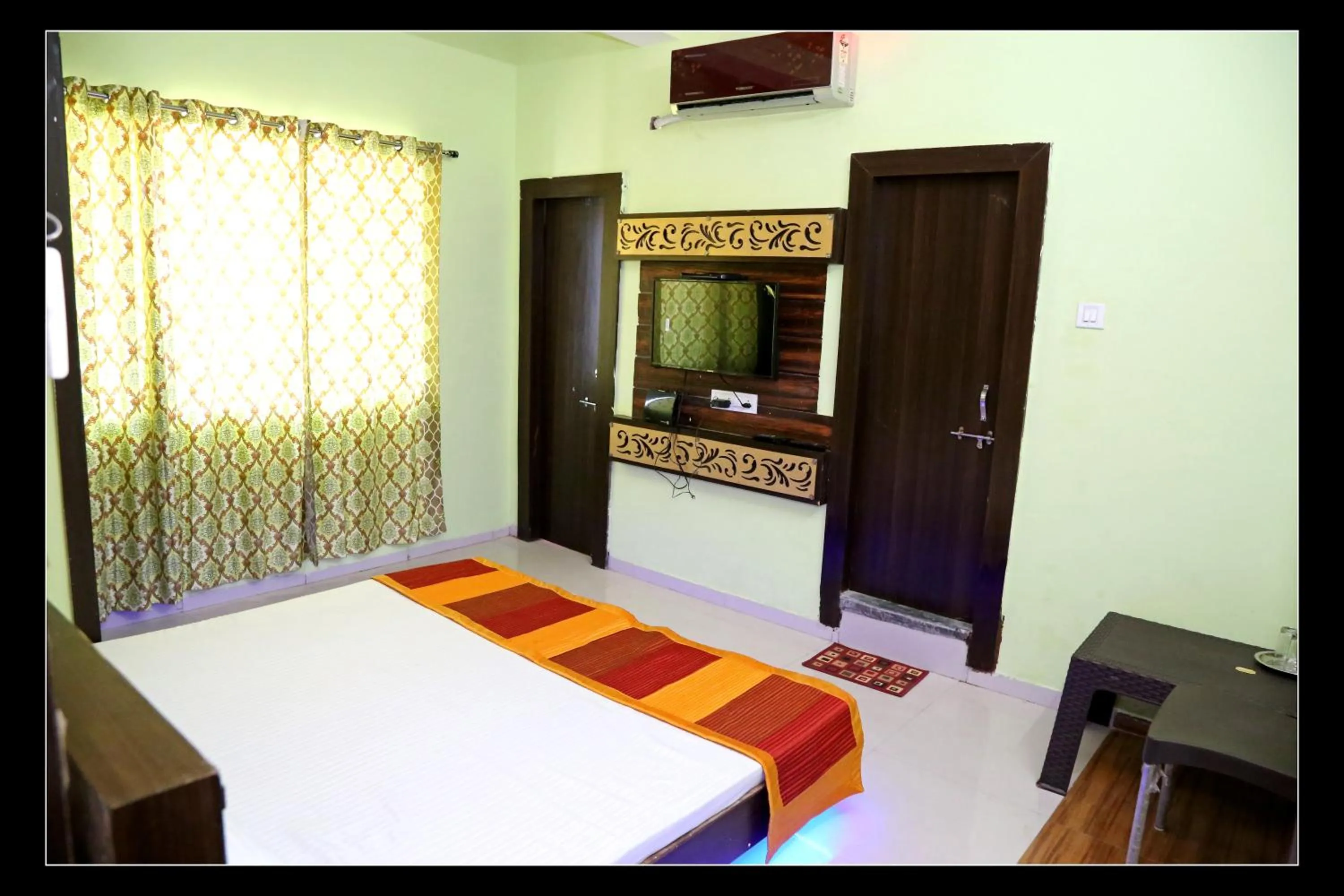 Photo of the whole room, Bed in Hotel Shri Karni Vilas & SPA