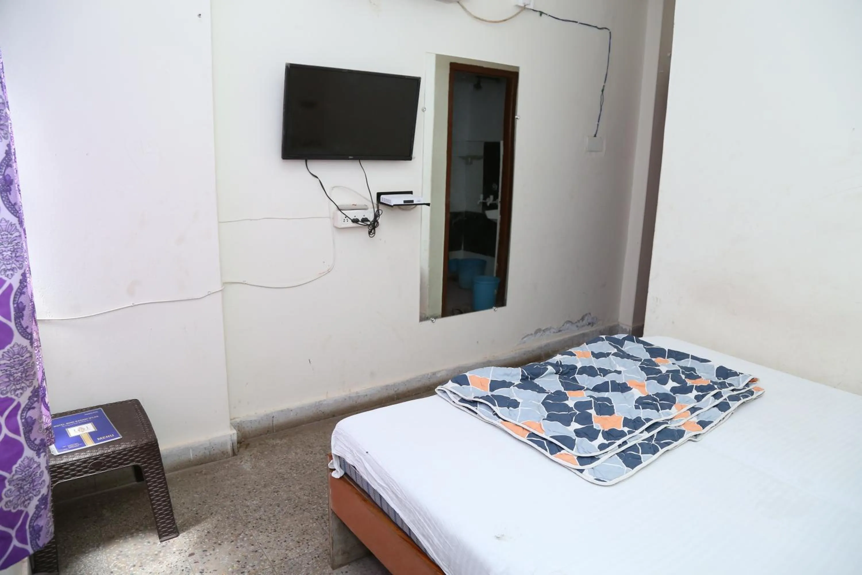 Bed in Hotel Shri Karni Vilas & SPA