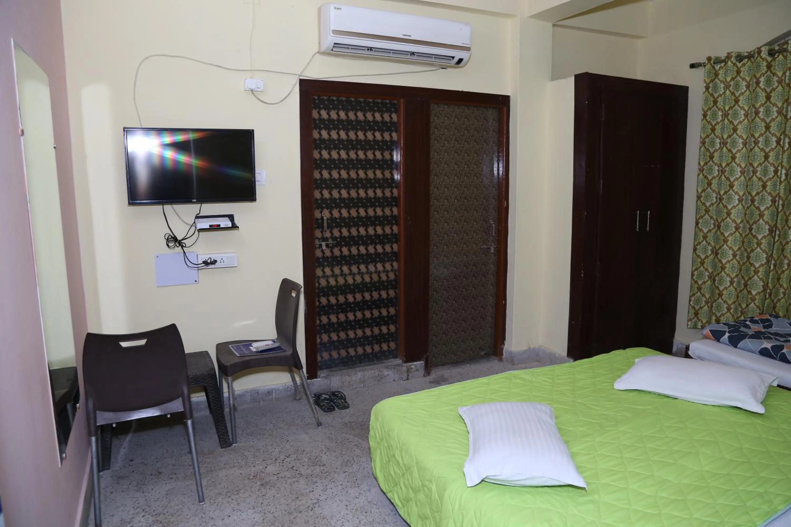 Bed in Hotel Shri Karni Vilas & SPA