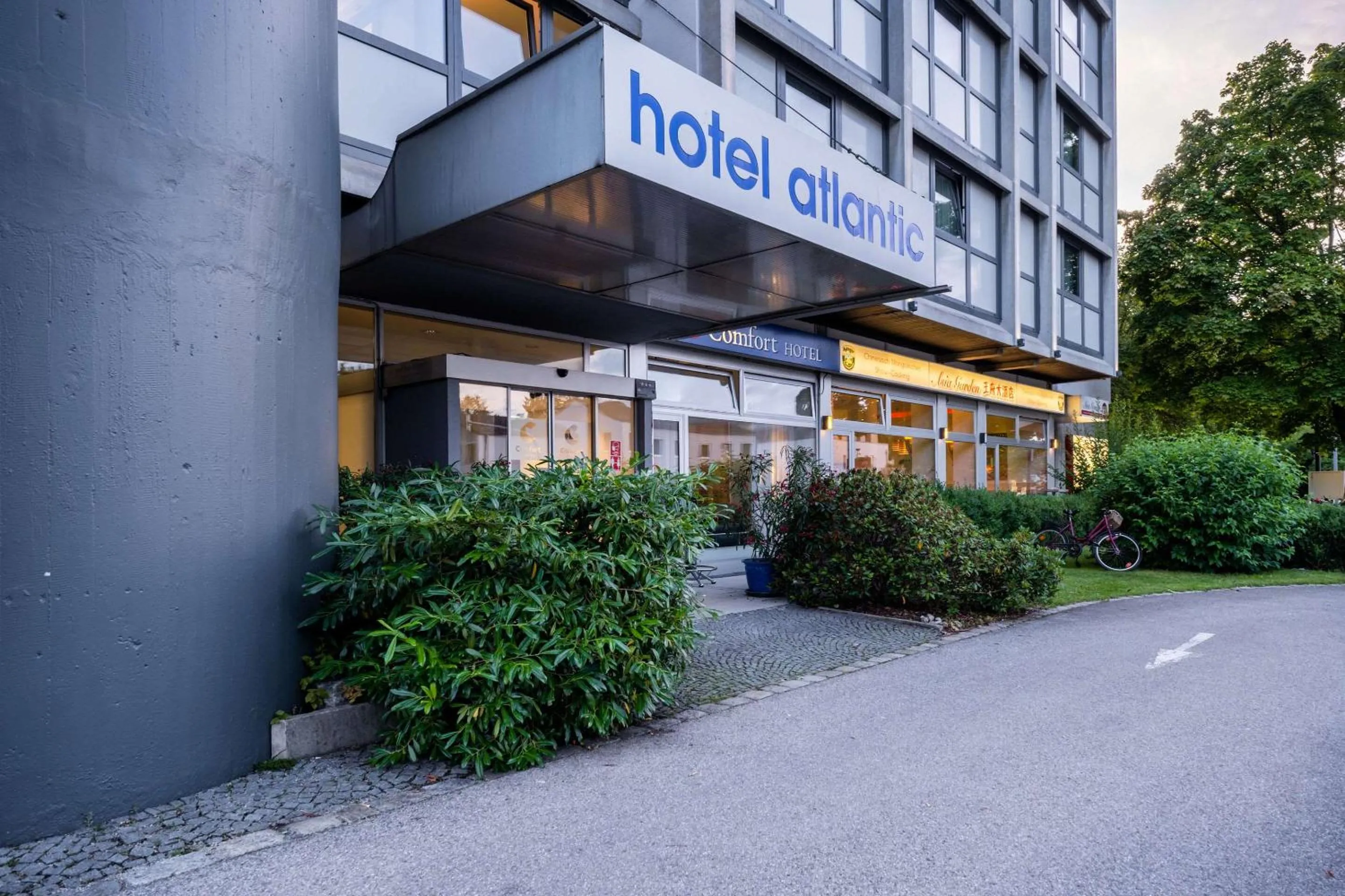 Property building in Comfort Hotel Atlantic Muenchen Sued