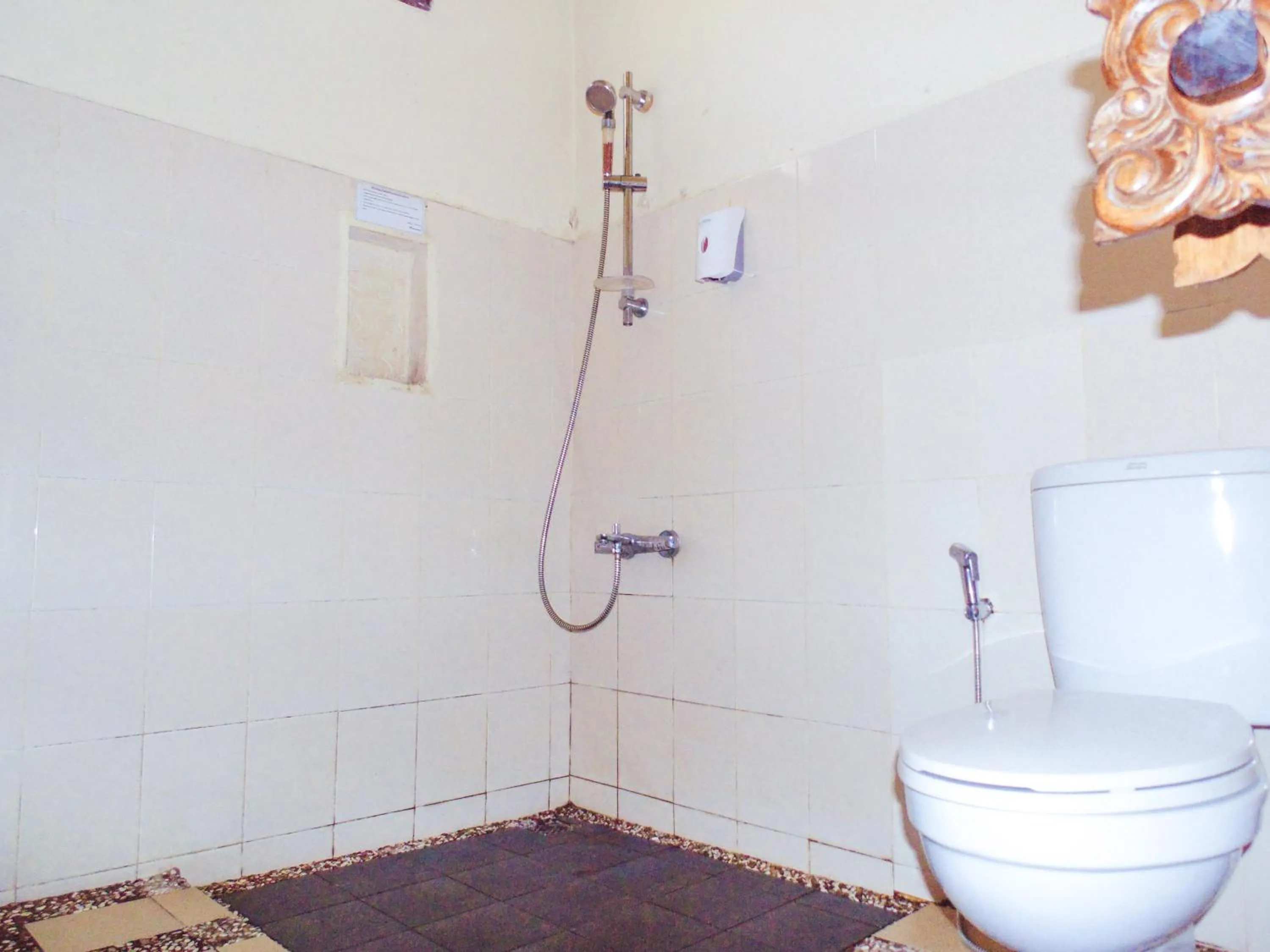 Bathroom in Pendopo 45 Resort