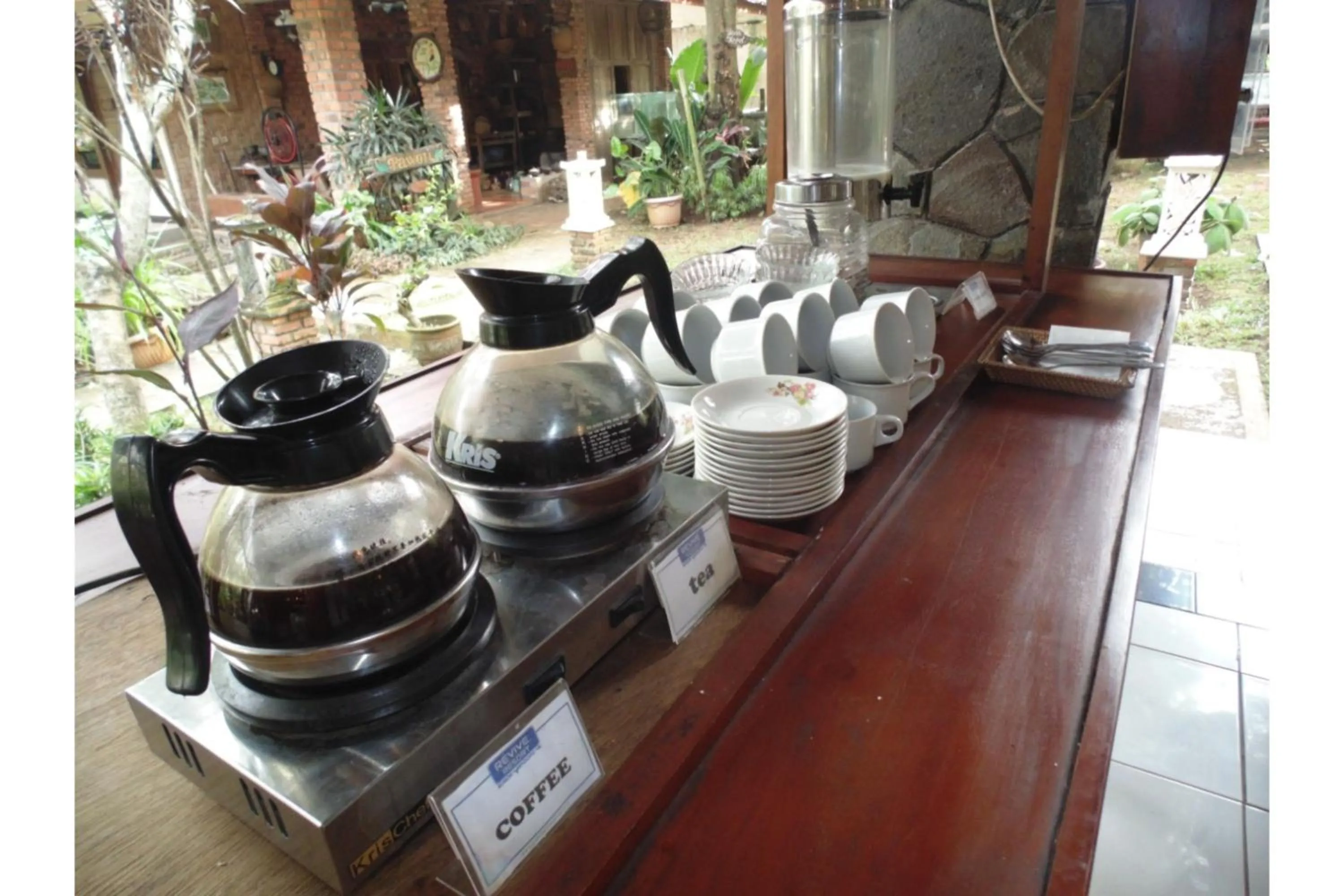 Breakfast in Pendopo 45 Resort