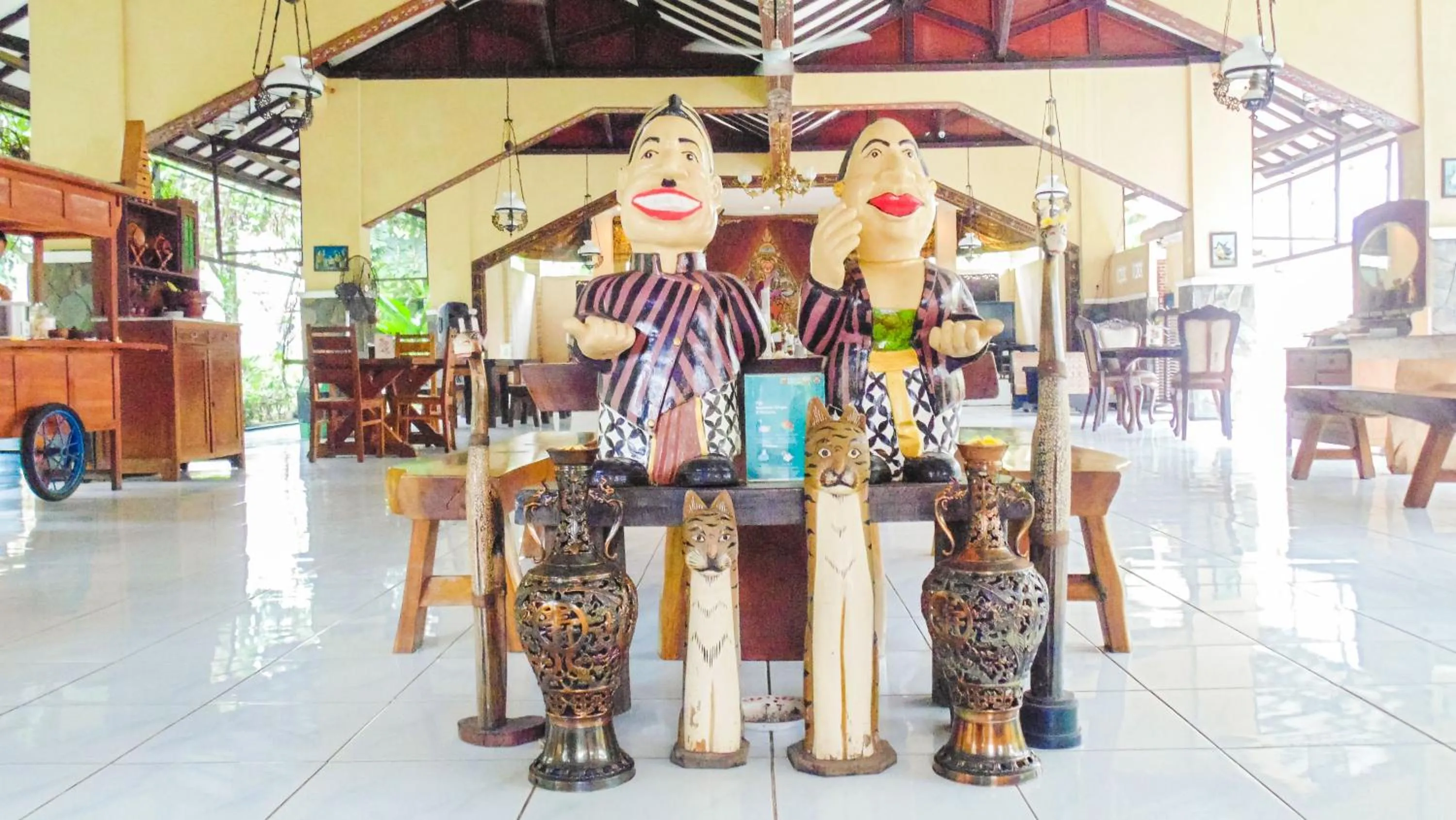 Restaurant/places to eat in Pendopo 45 Resort