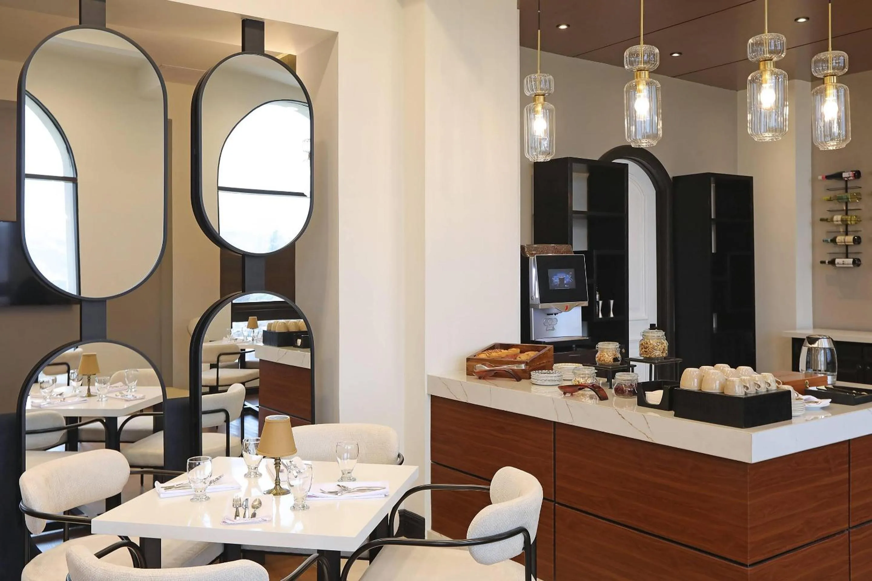 Lounge or bar in Clarion Hotel Real Tegucigalpa