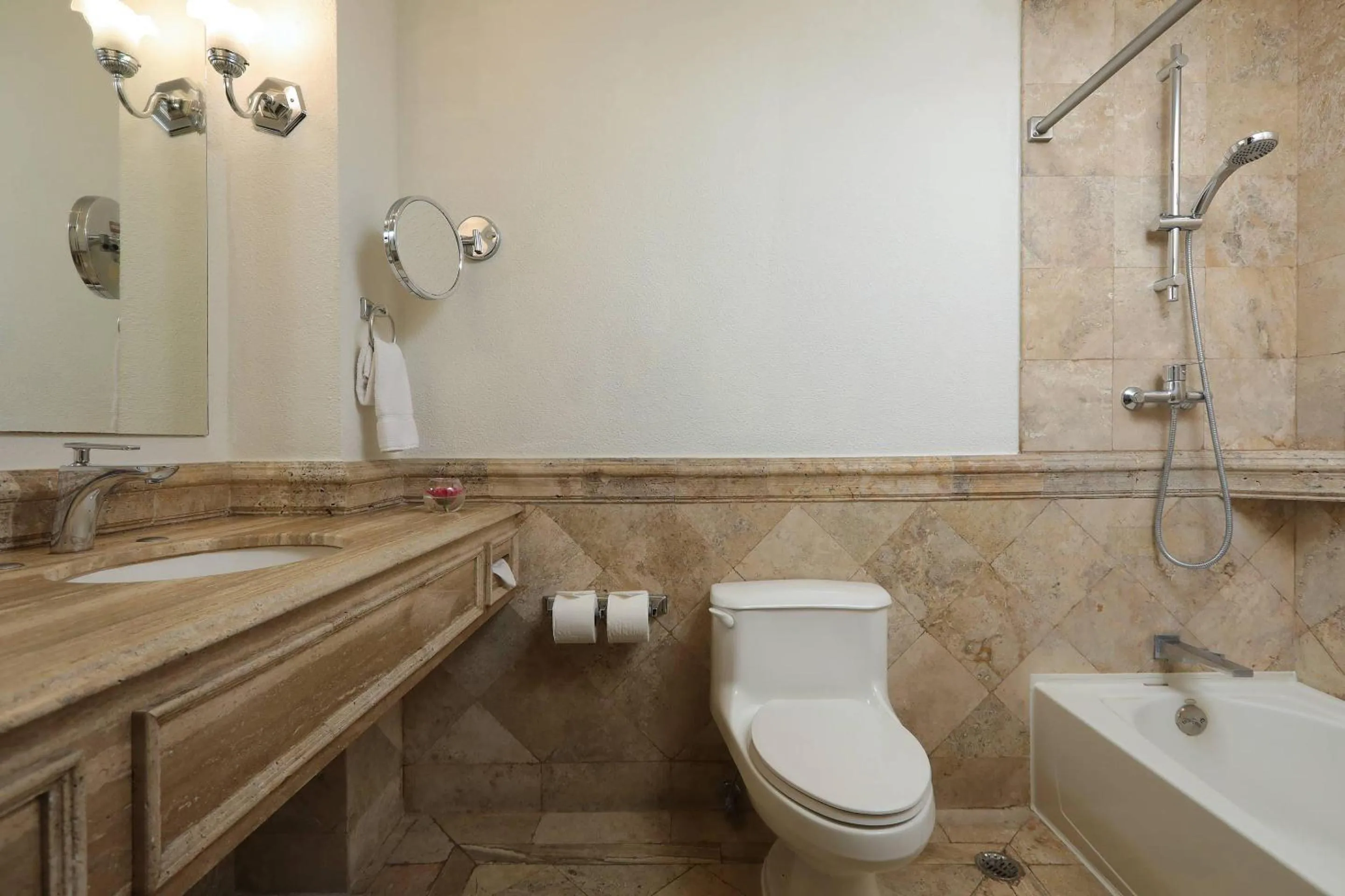 Bedroom in Clarion Hotel Real Tegucigalpa