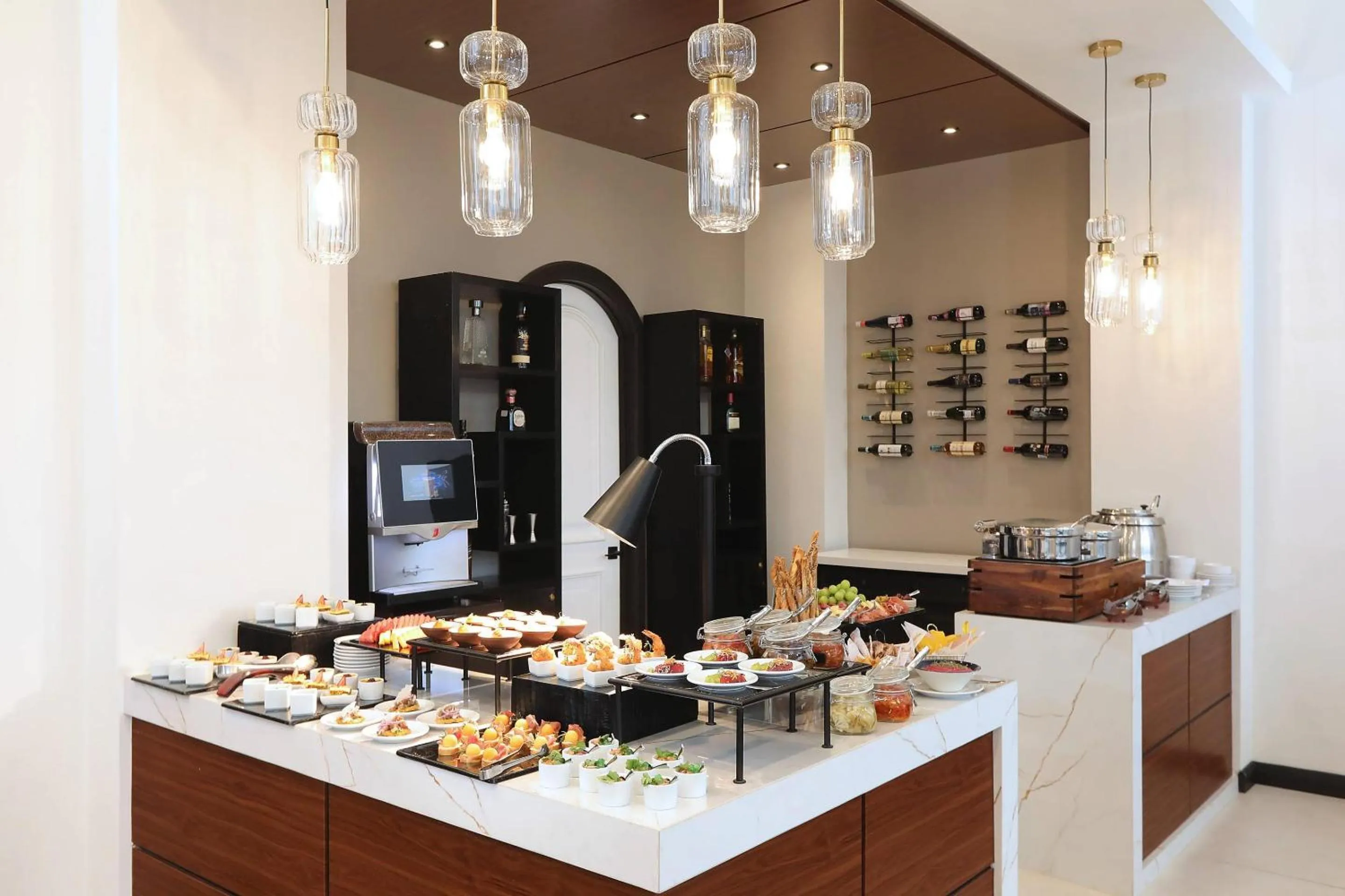 Lounge or bar in Clarion Hotel Real Tegucigalpa