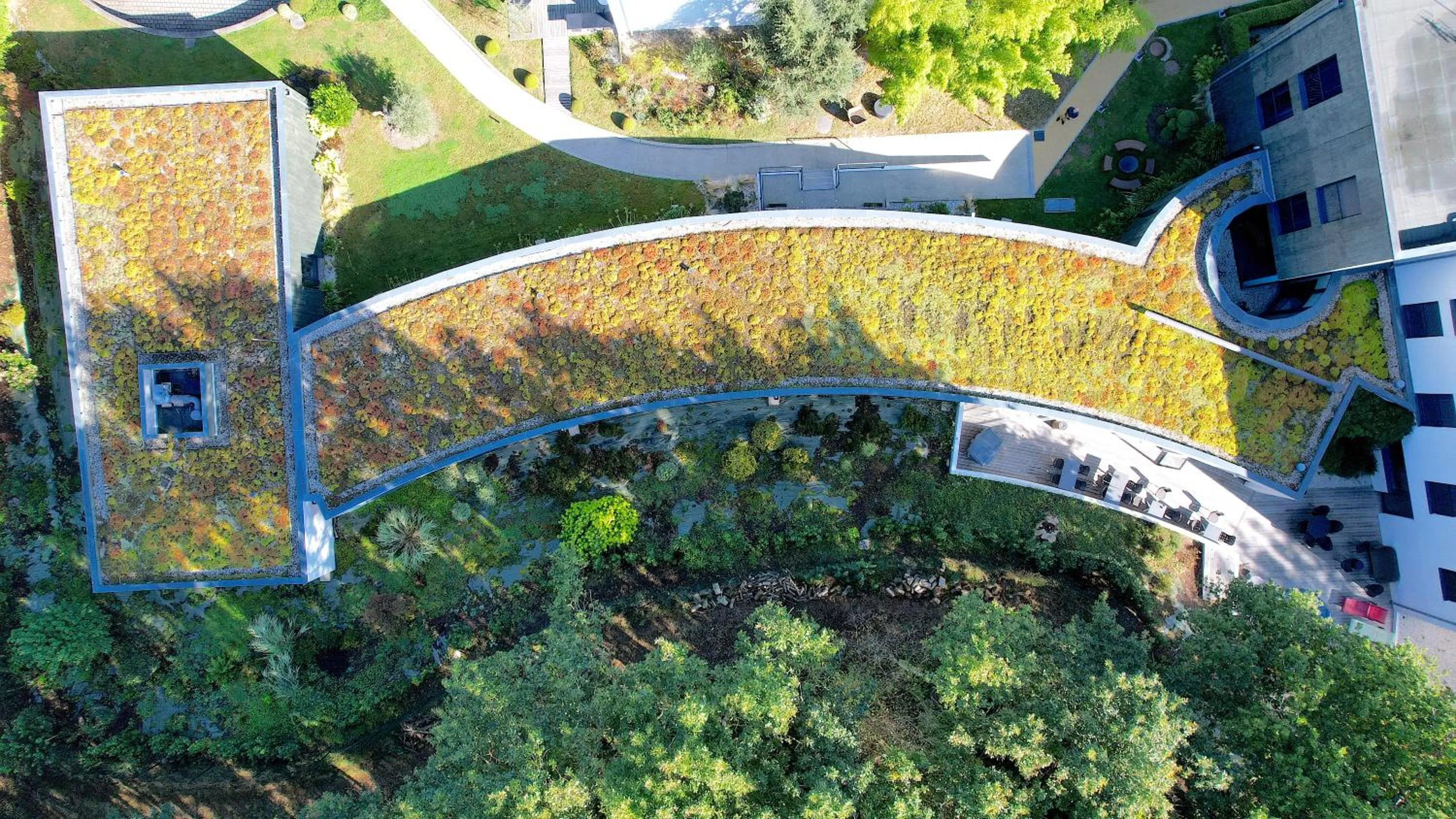 Garden view in Best Western Plus Hotel De La Regate-Erdre