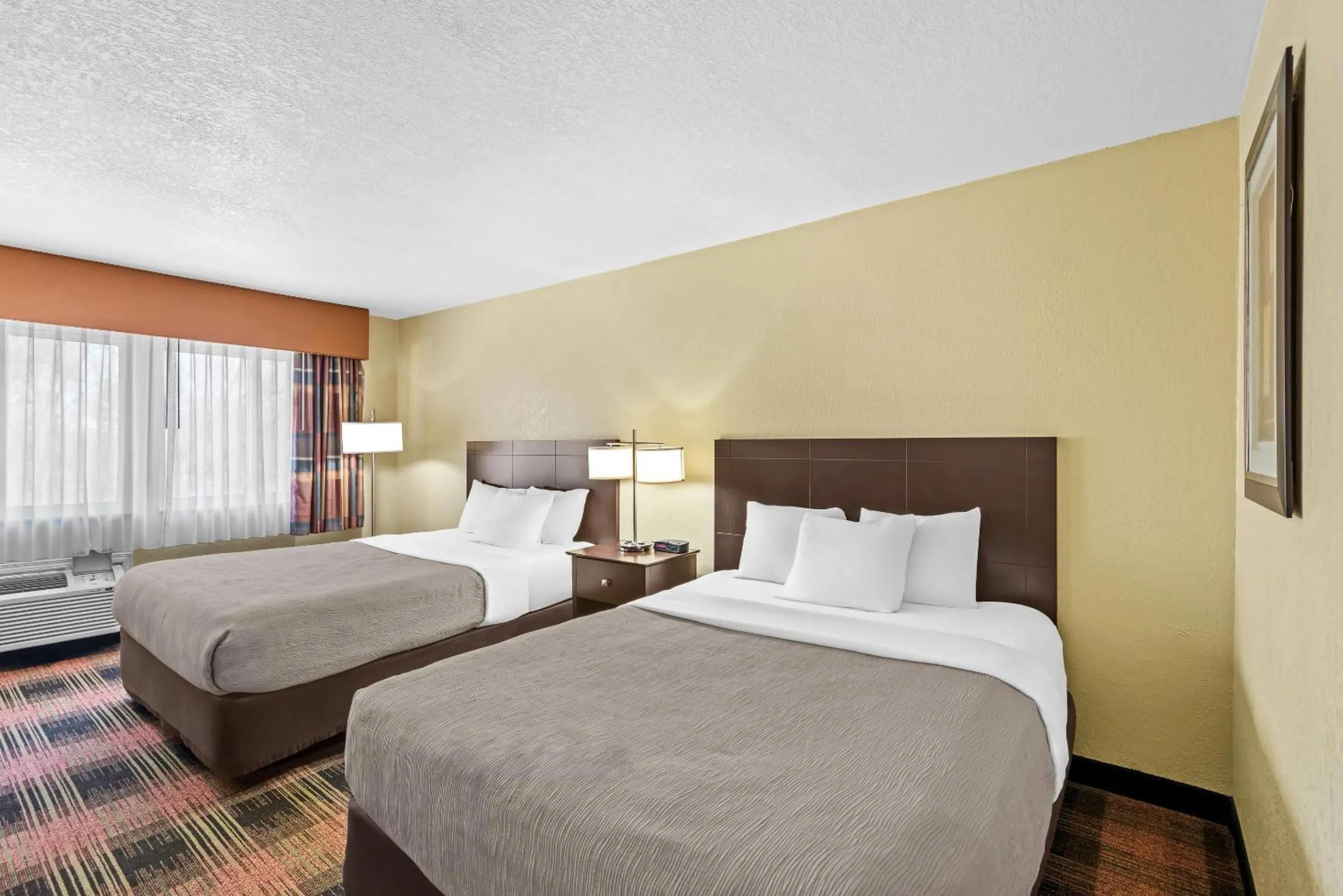 Bedroom, Bed in Quality Inn & Suites Des Moines Airport