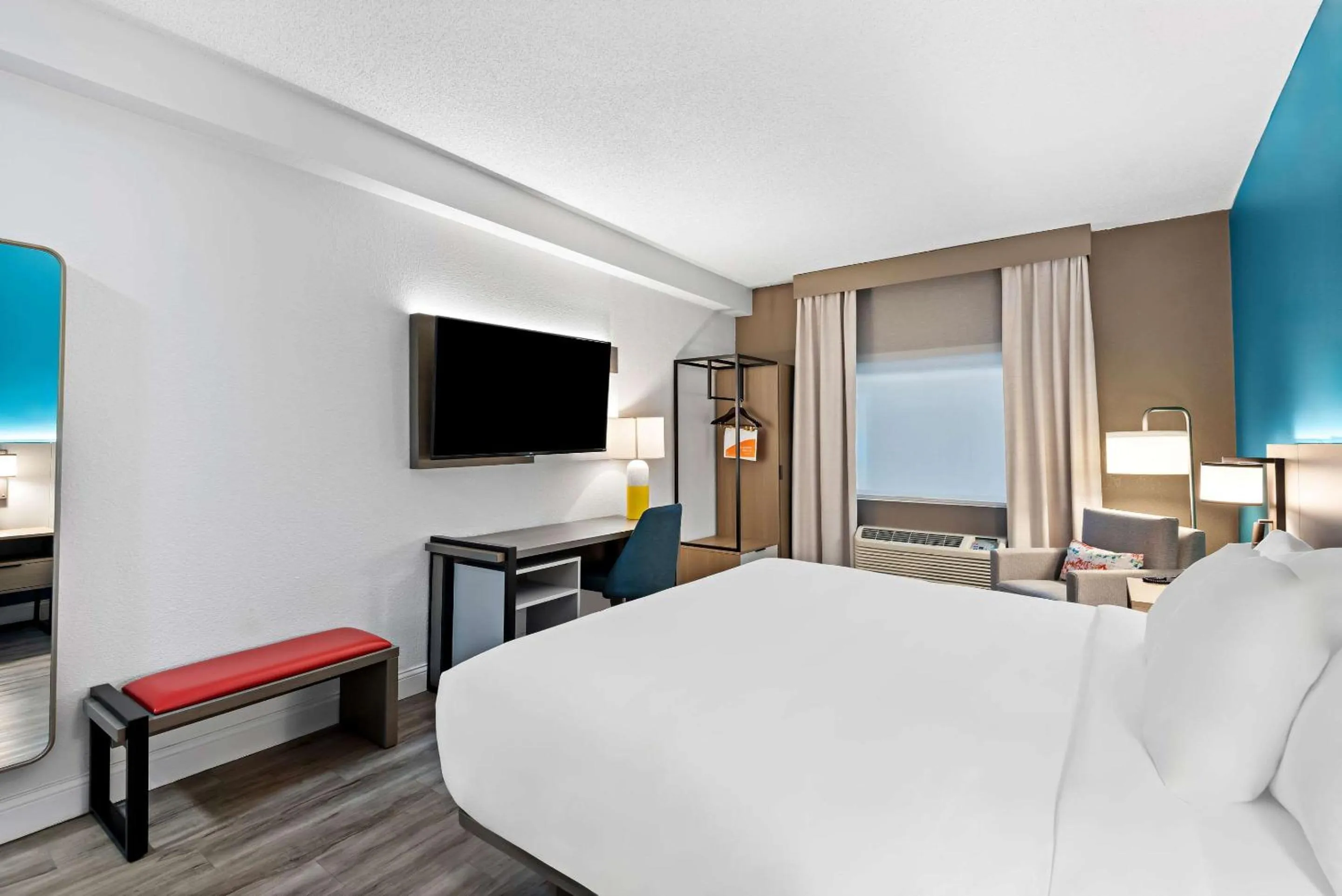 Bedroom, Bed in Comfort Inn & Suites