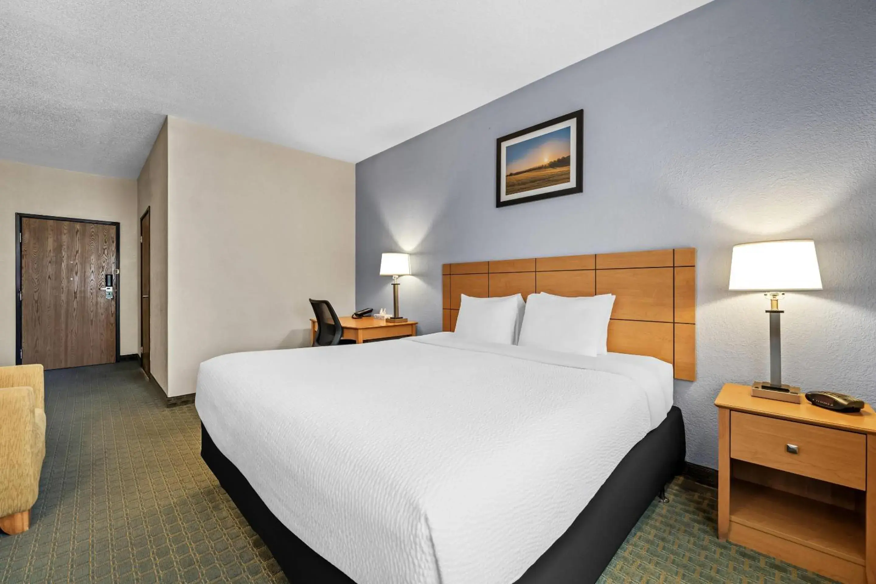 King Room - Accessible/Non Smoking in Quality Inn Dubuque on Hwy 20 King Room - Accessible/Non Smoking in Quality Inn Dubuque on Hwy 20