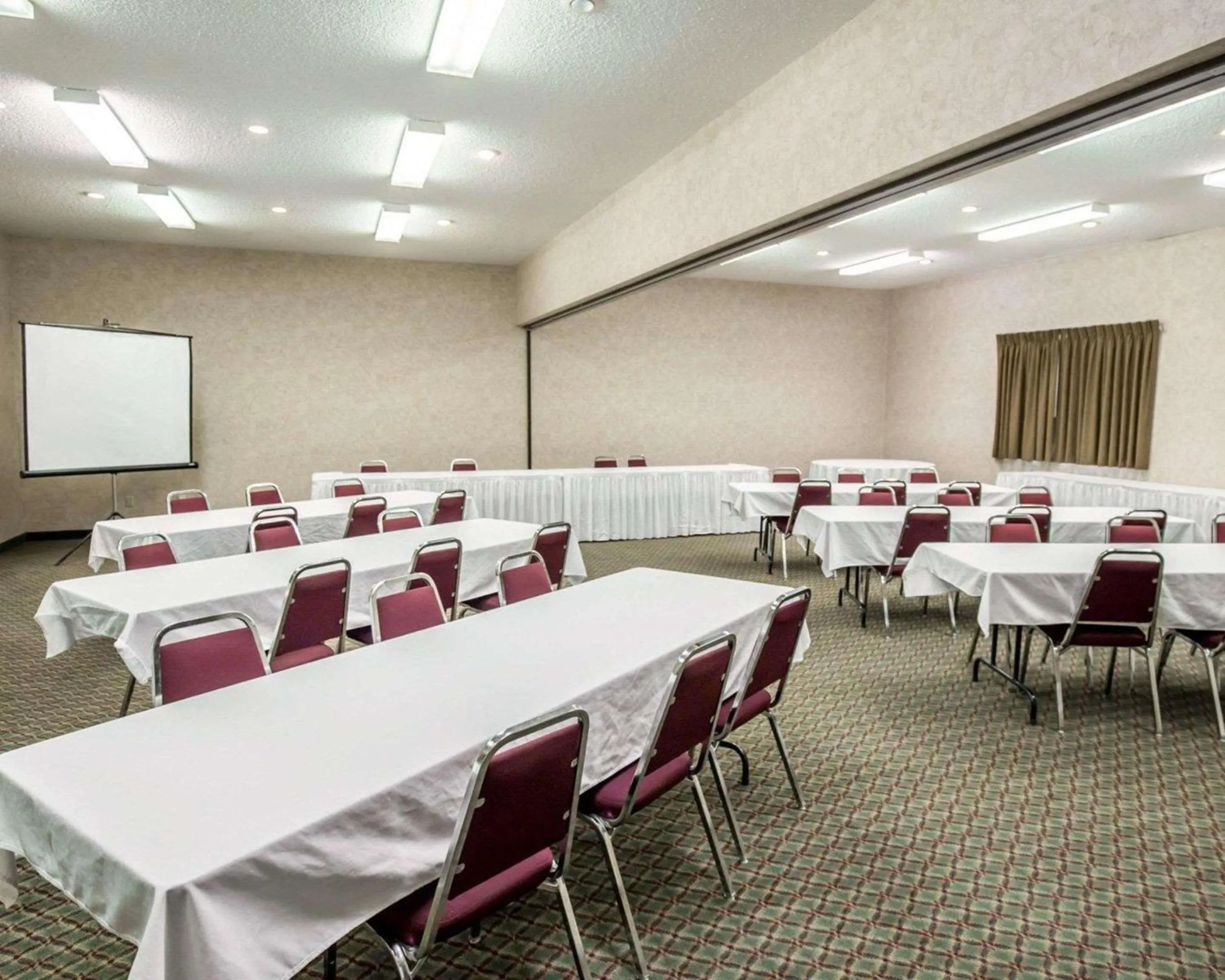 On site in Comfort Inn & Suites Riverview near Davenport and I-80