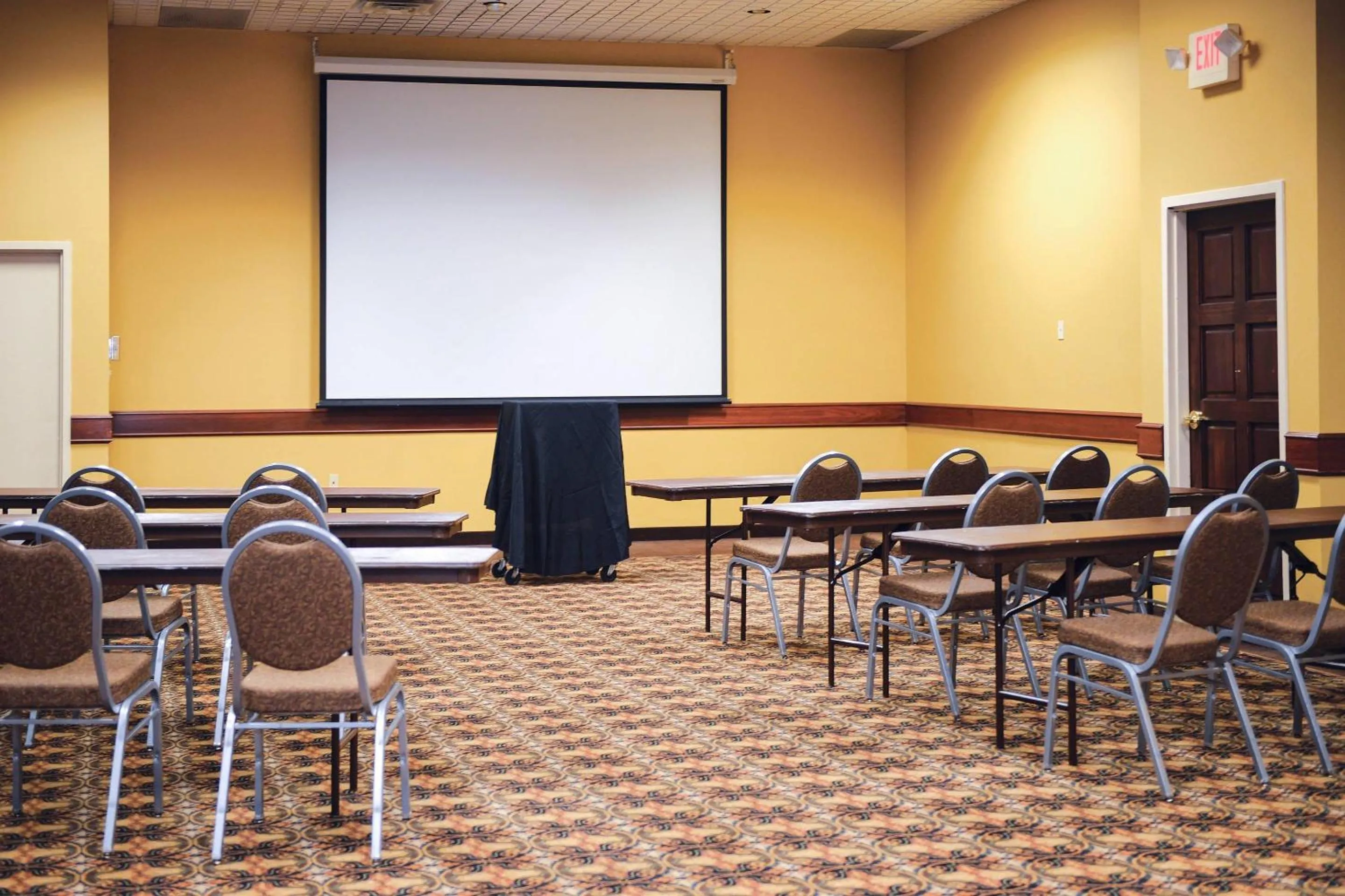 Meeting/conference room in Quality Inn & Suites Ames Conference Center Near ISU Campus