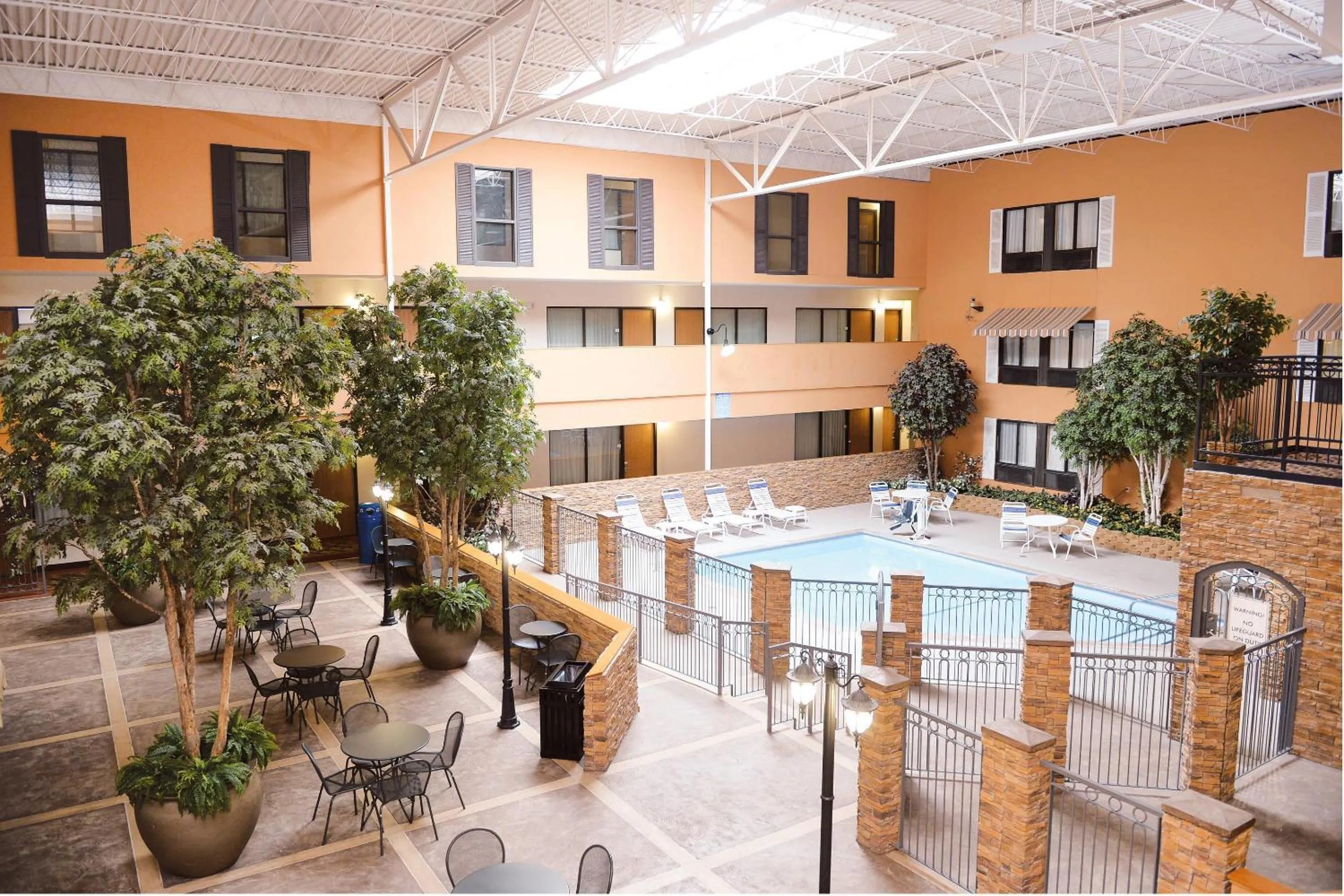 Swimming pool in Quality Inn & Suites Ames Conference Center Near ISU Campus