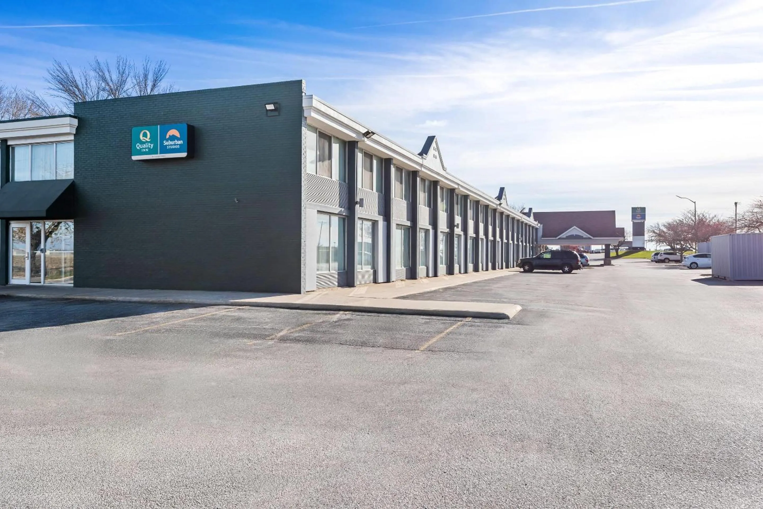 Property building in Quality Inn Fort Dodge