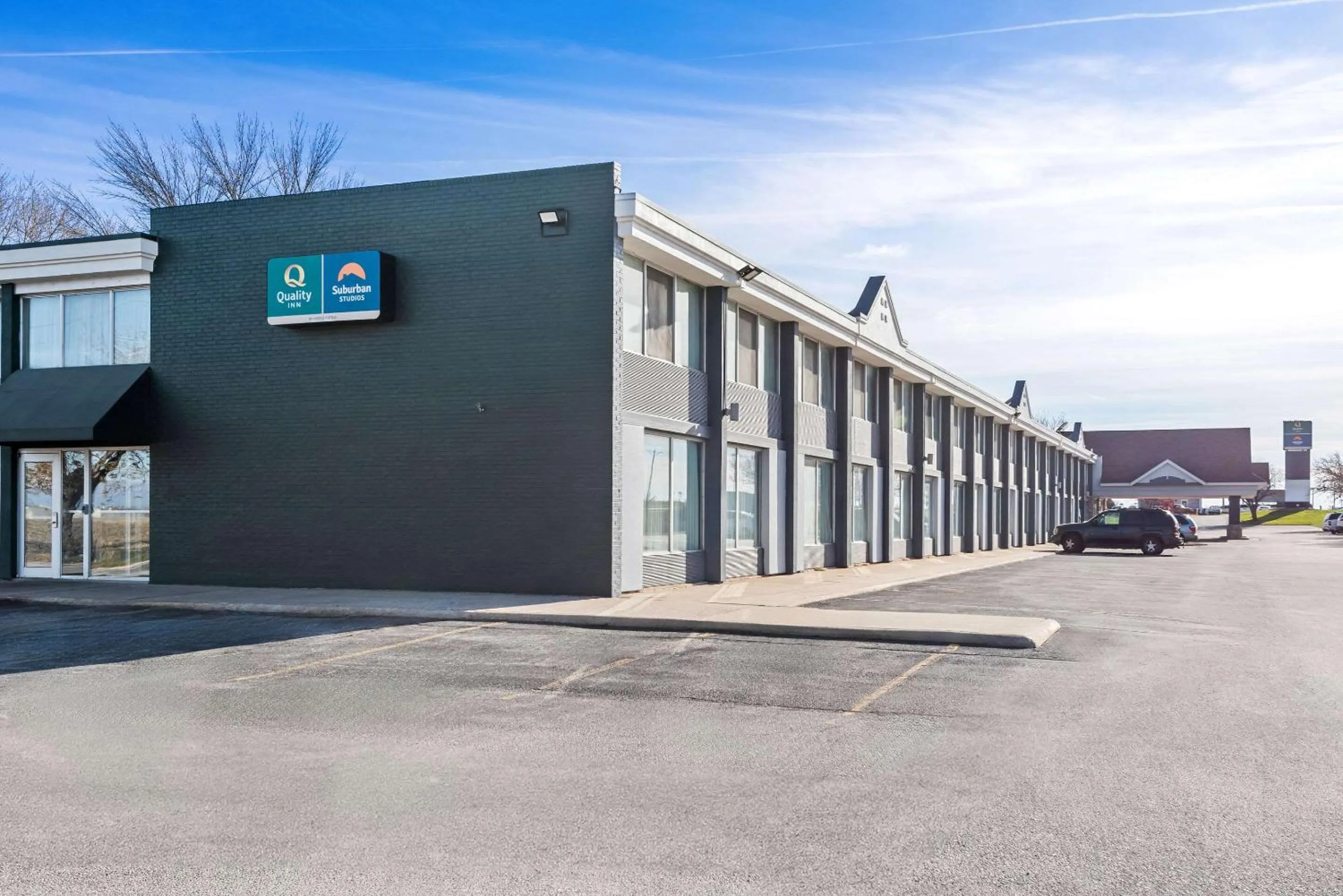Property building in Quality Inn Fort Dodge