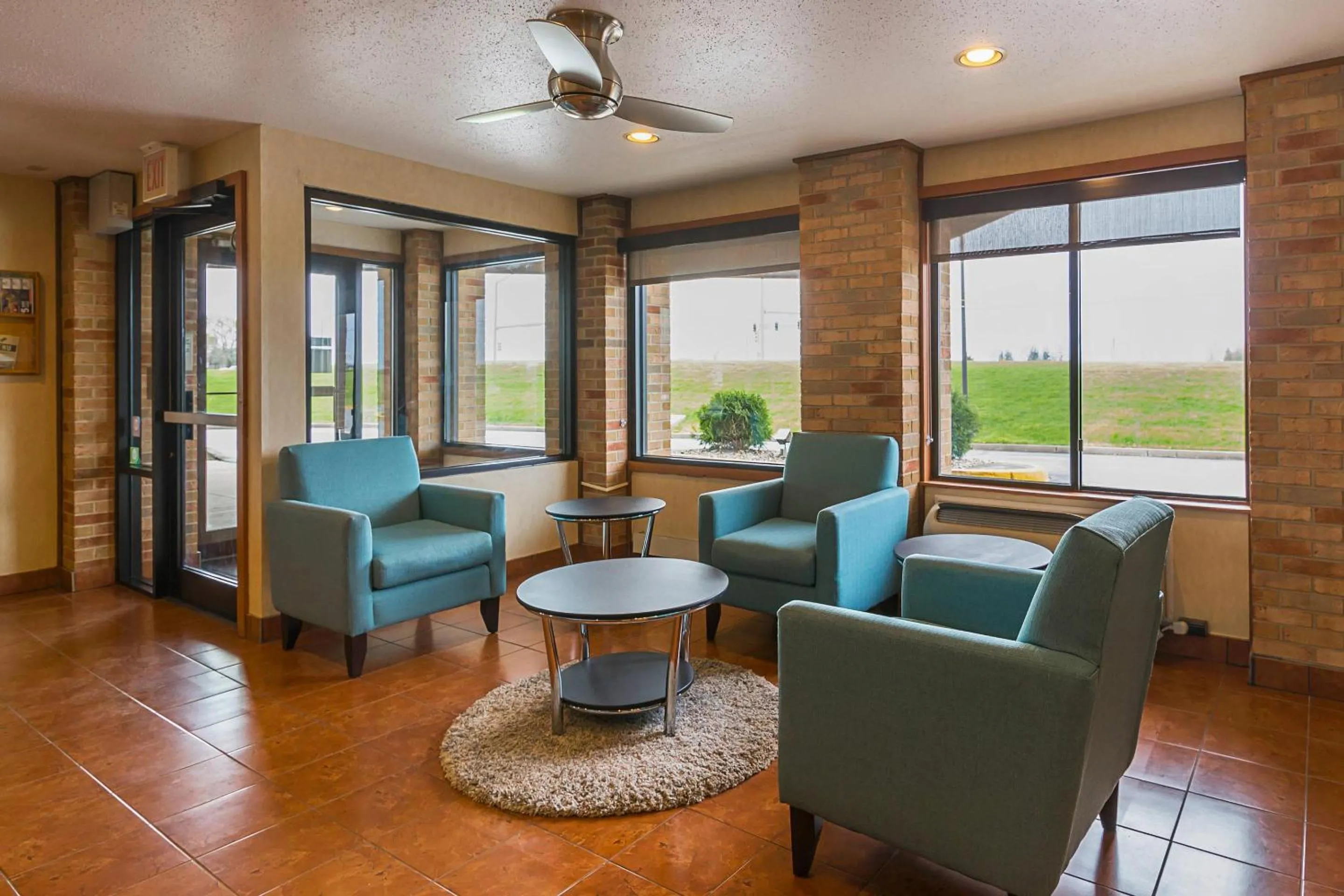 Lobby or reception in Quality Inn Waverly