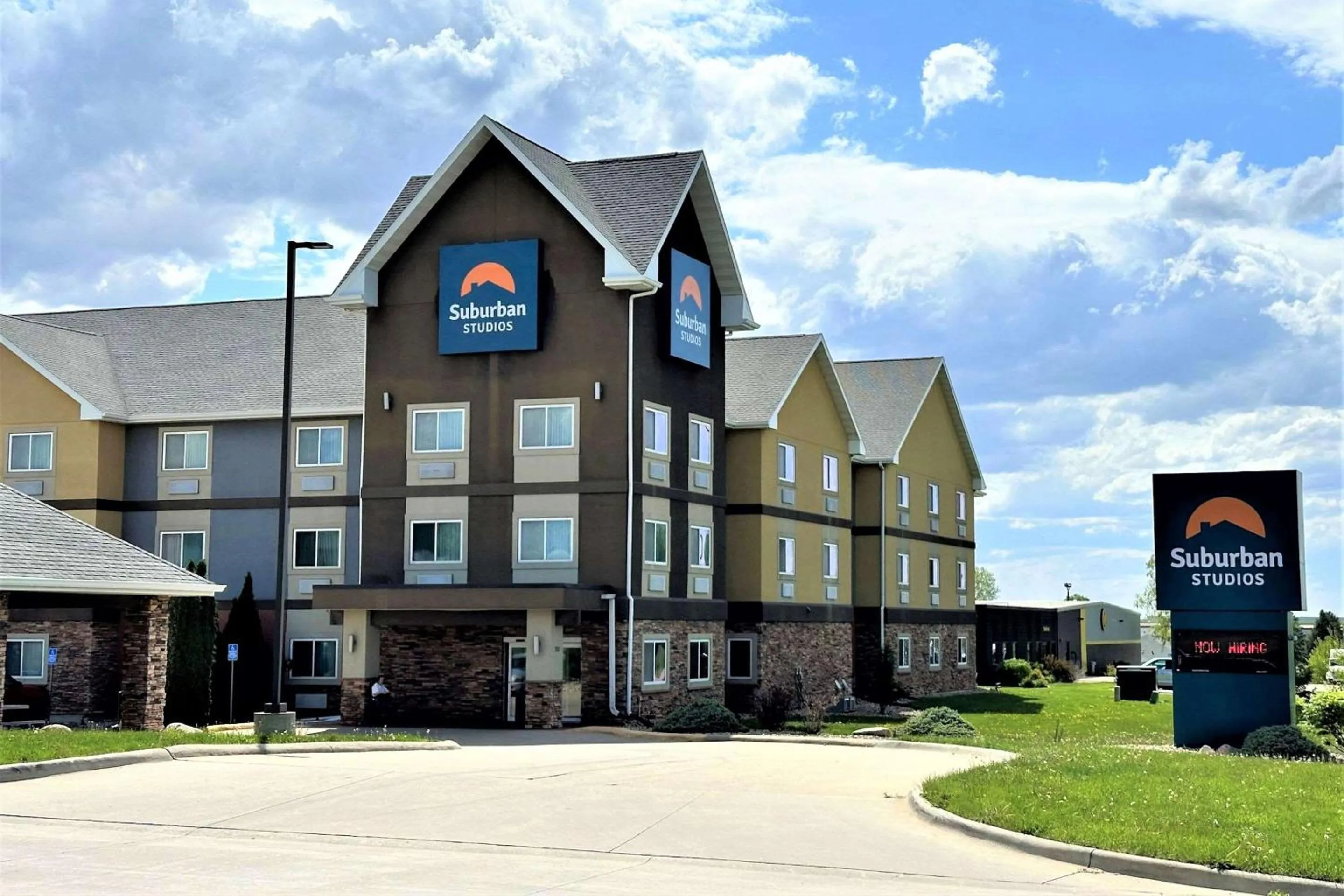 Property building in Suburban Studios Cedar Falls