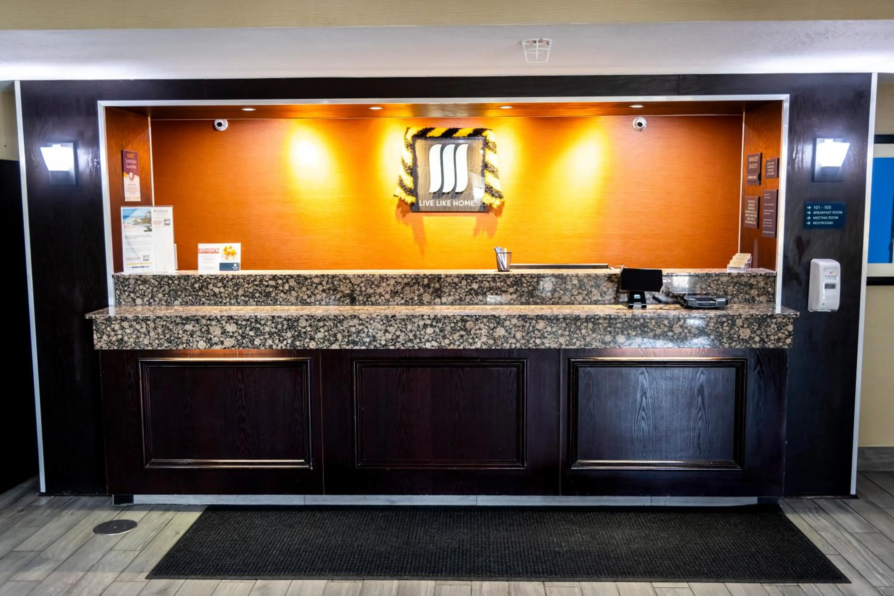 Lobby or reception in MainStay Suites Coralville - Iowa City