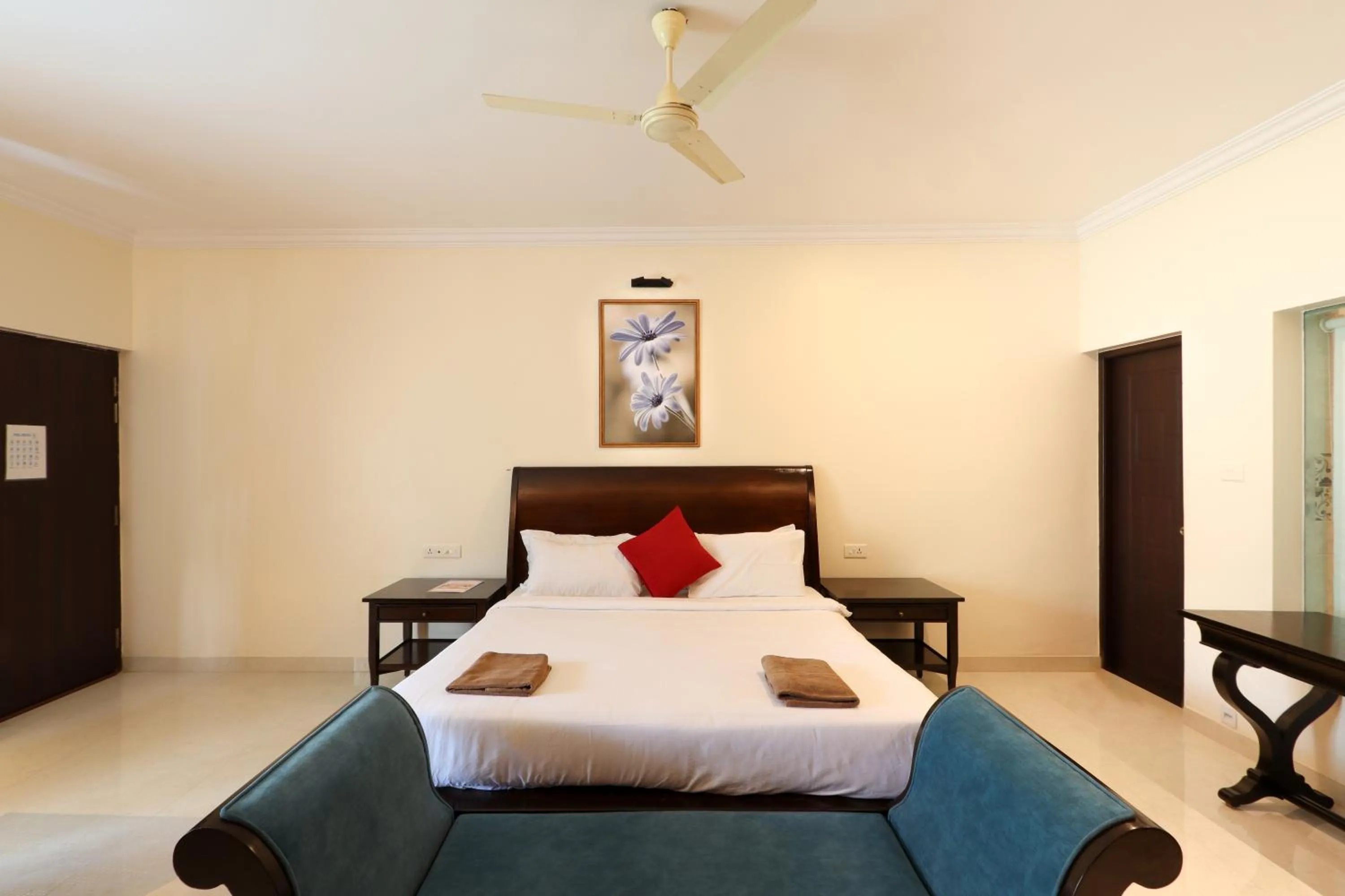 Bed in Wild Berry Resort Agonda