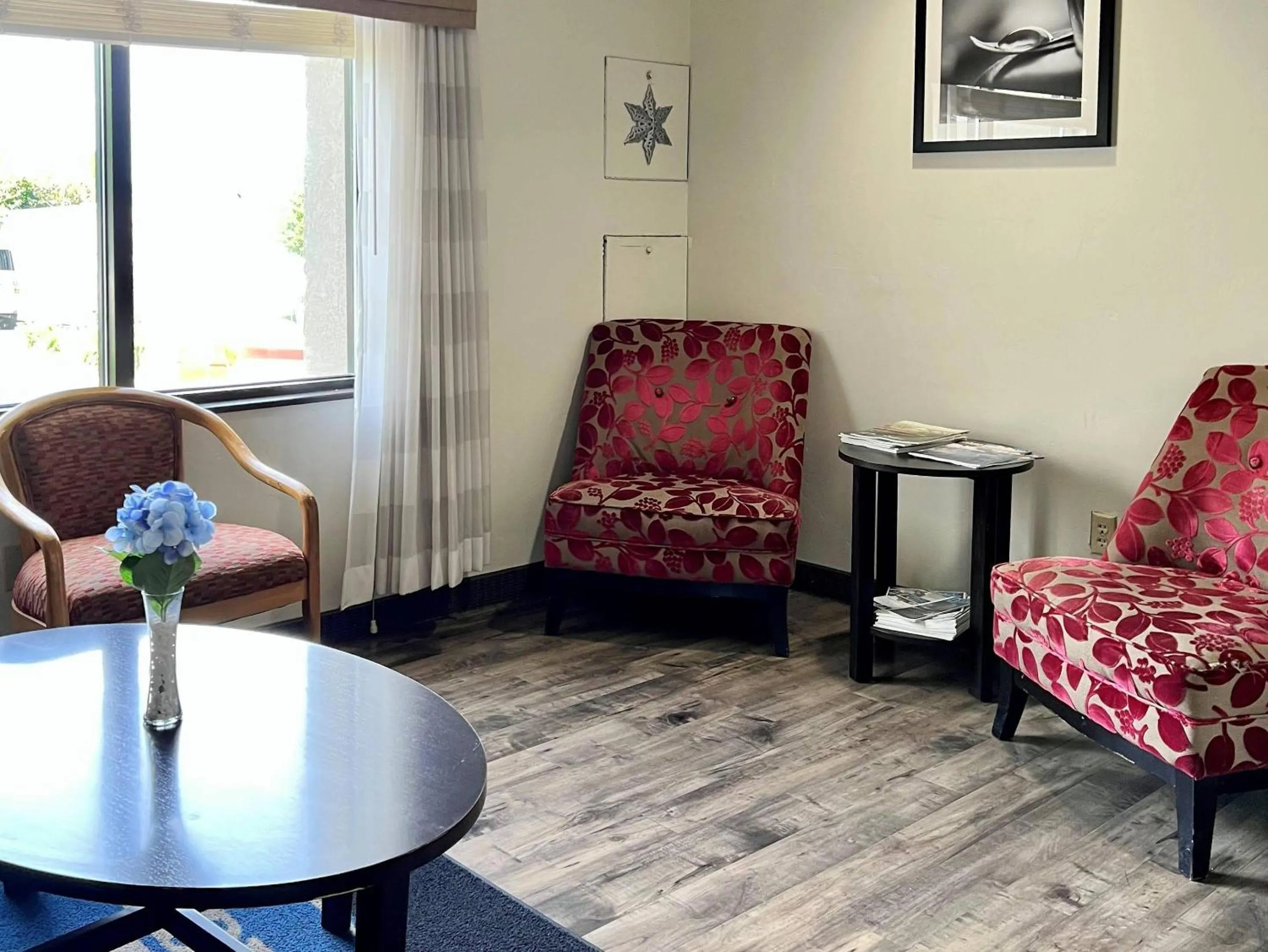 Lobby or reception in Rodeway Inn Boise Airport