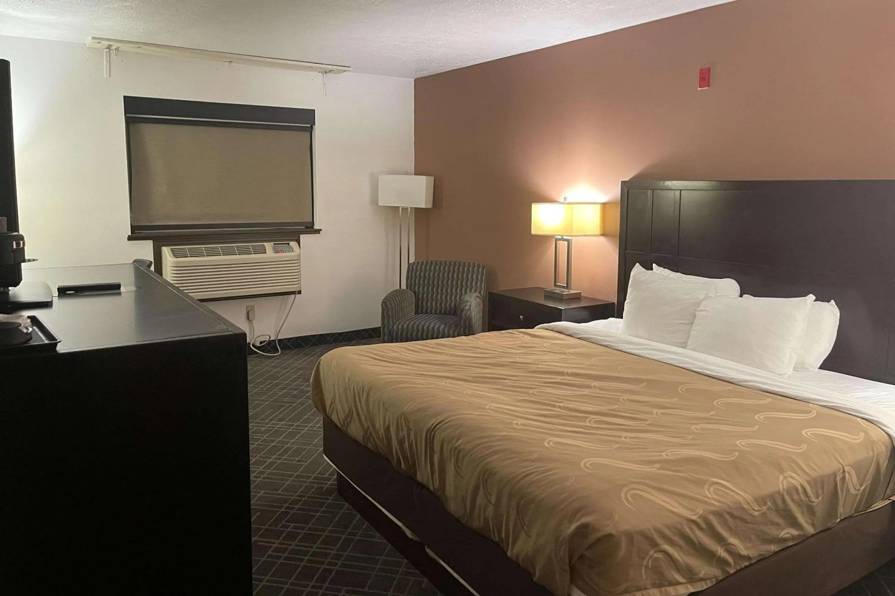 Bedroom, Bed in Quality Inn Post Falls - Coeur d'Alene