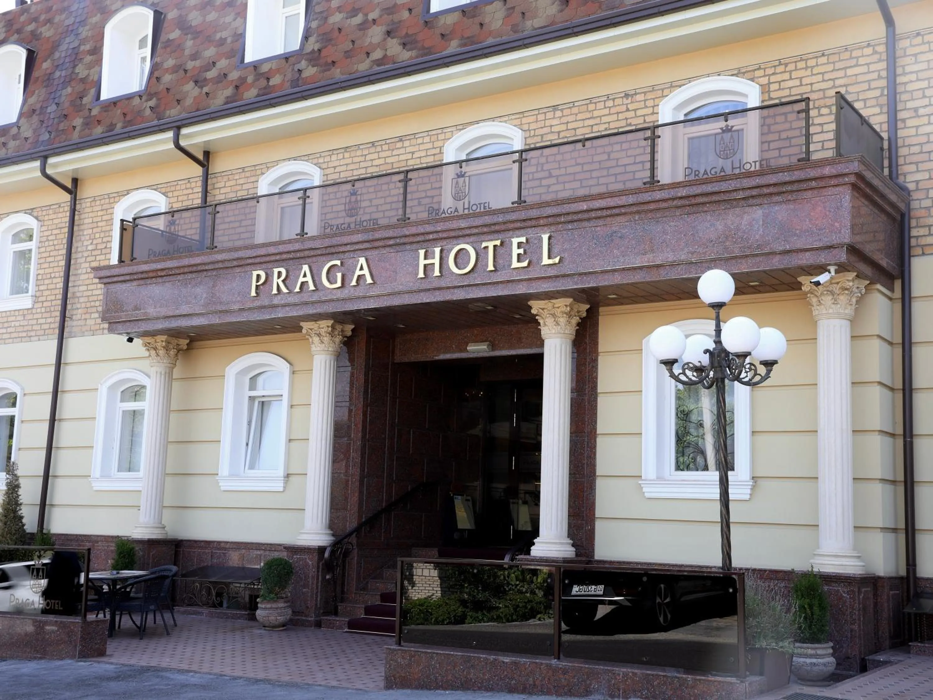 Property building in Praga Hotel