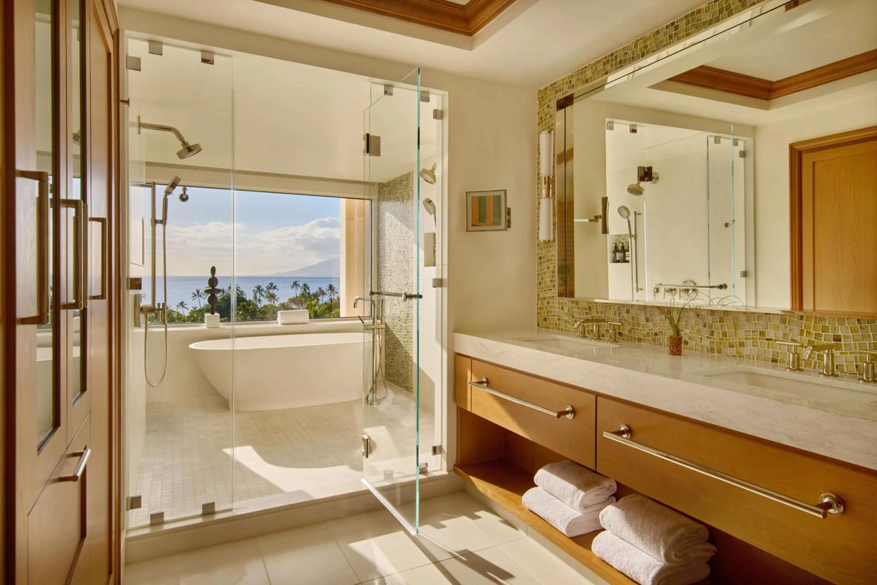 Bathroom in Grand Wailea Resort Hotel & Spa, A Waldorf Astoria Resort