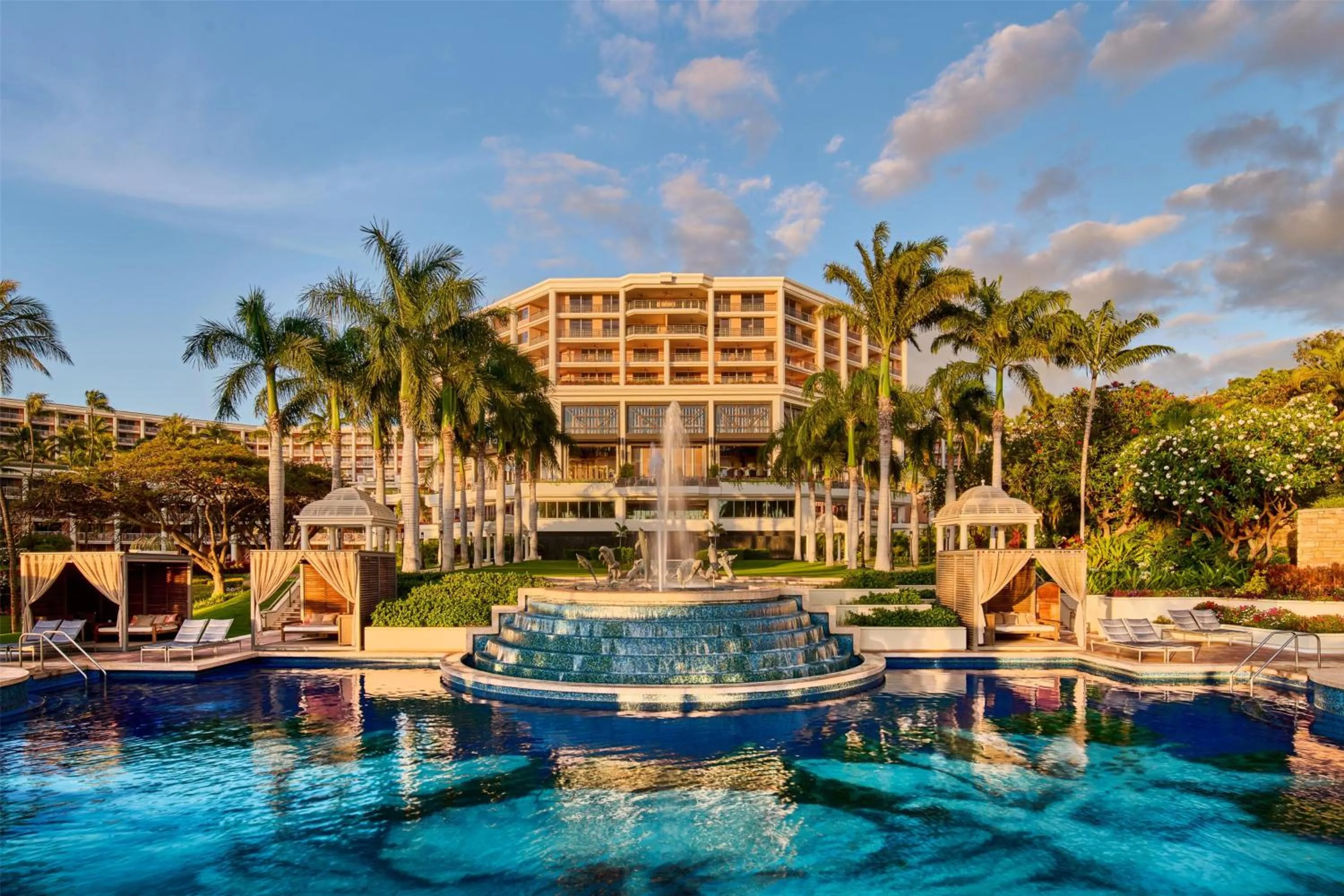 Pool view in Grand Wailea Resort Hotel & Spa, A Waldorf Astoria Resort