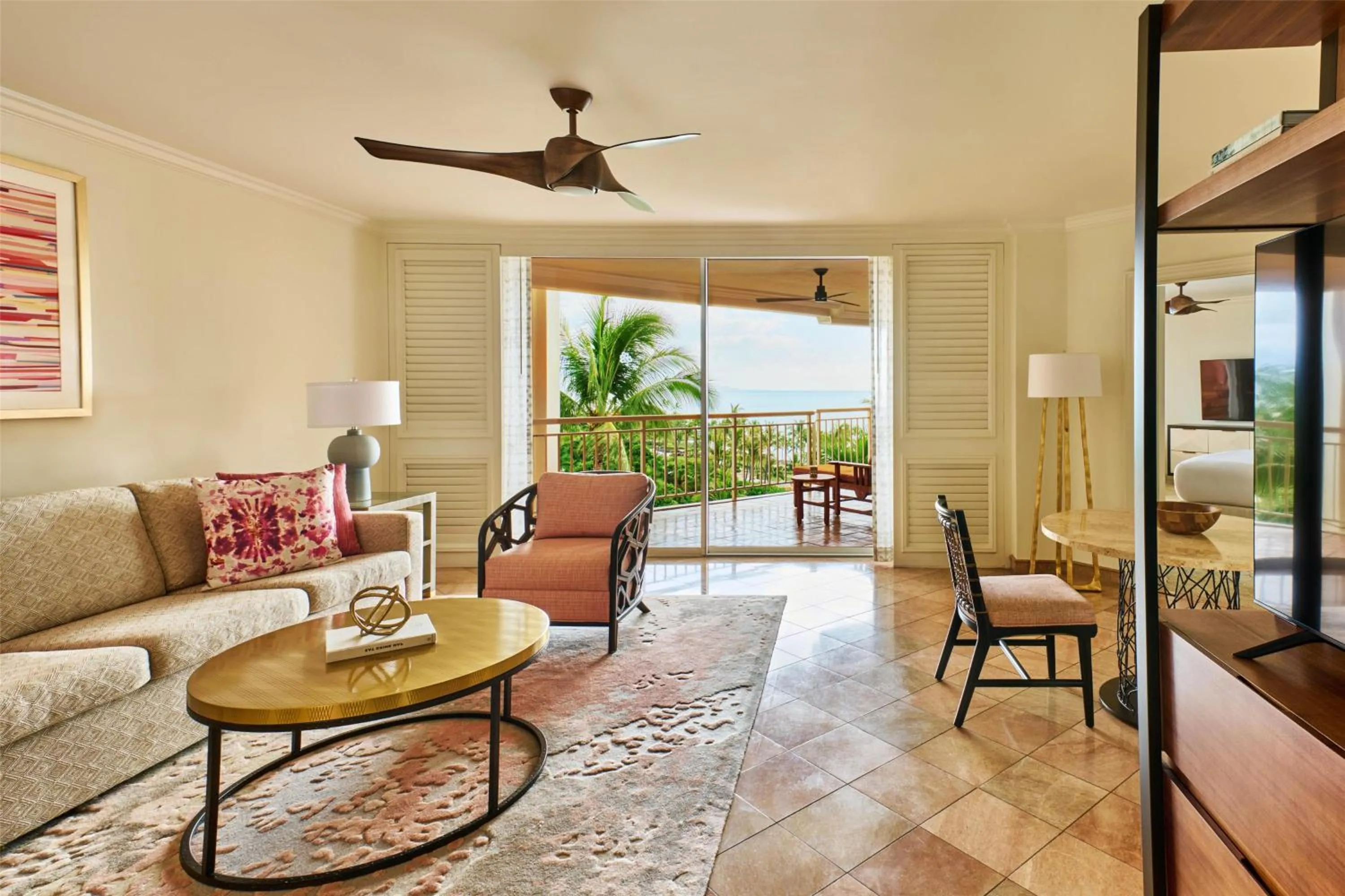 Living room in Grand Wailea Resort Hotel & Spa, A Waldorf Astoria Resort