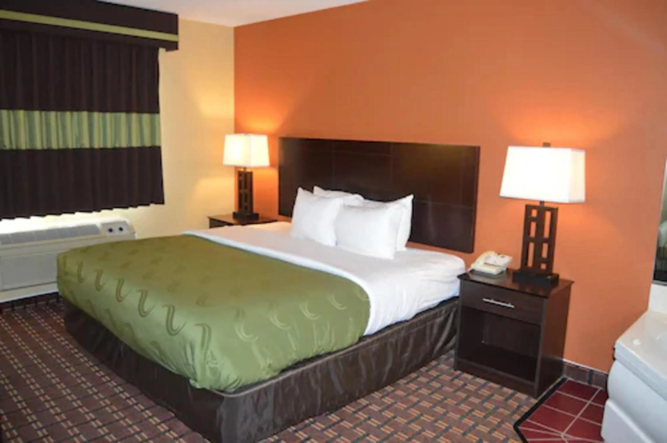 Bed in Quality Inn O'Fallon IL - St Louis