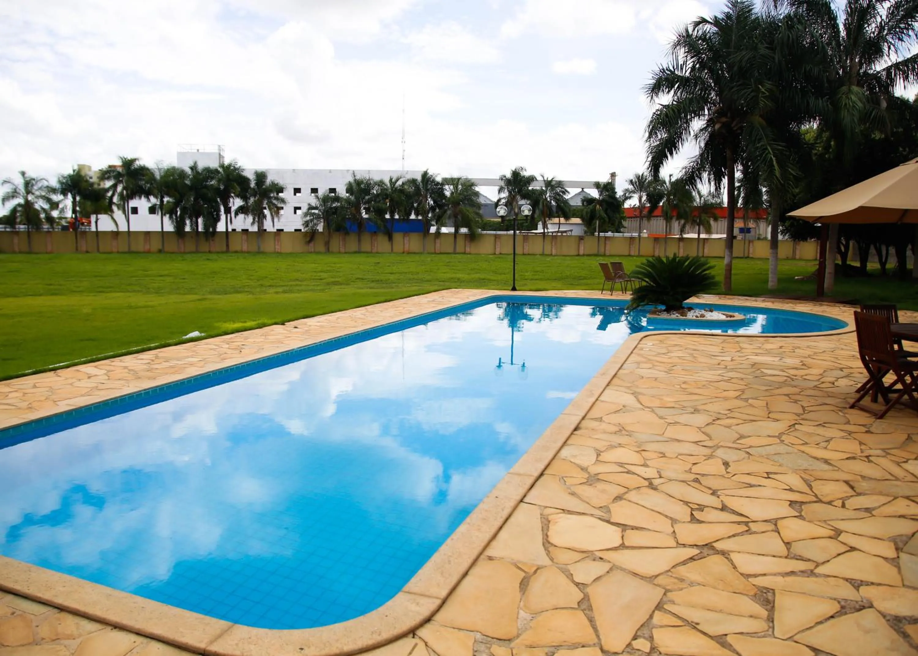Swimming pool in Terras Hotel