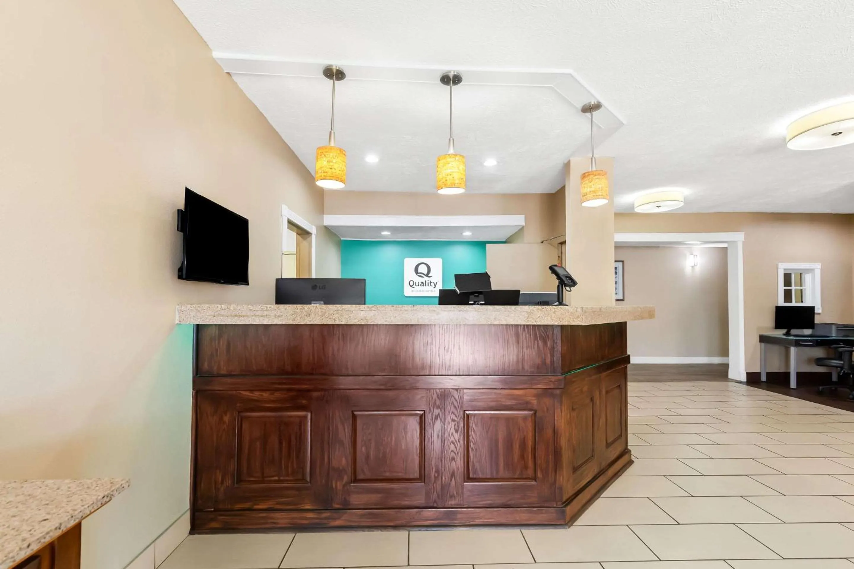 Lobby or reception in Quality Inn & Suites Springfield Southwest near I-72