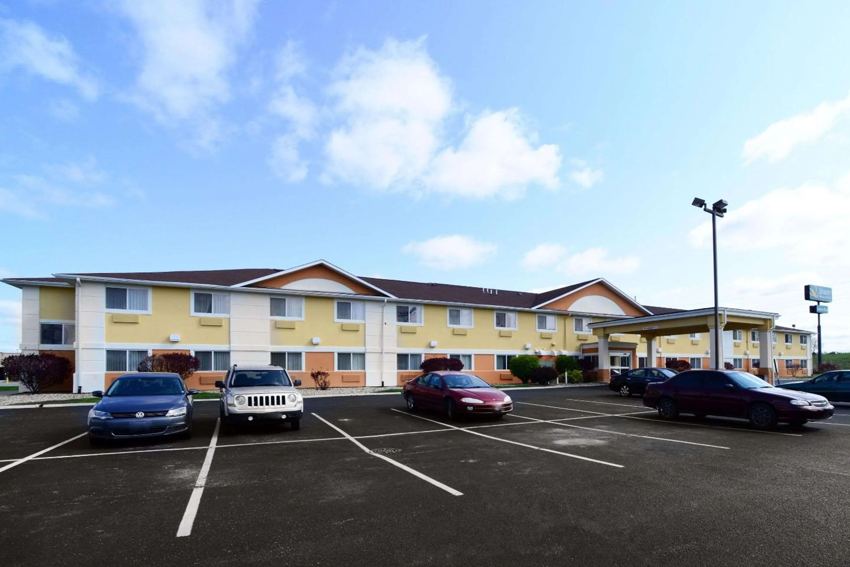 Property building in Quality Inn & Suites Springfield Southwest near I-72