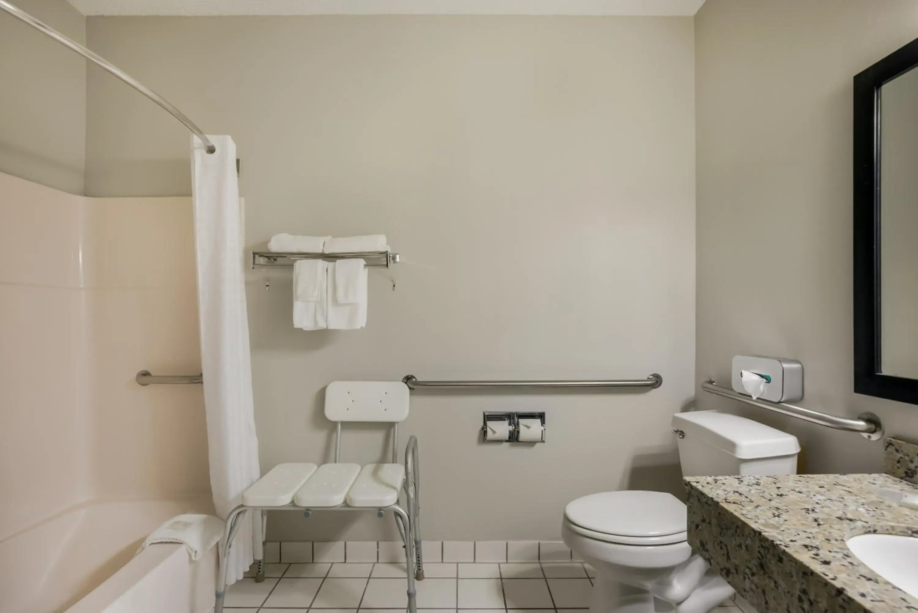 Efficiency Queen Suite with Tub - Disability Access/Non Smoking in MainStay Suites Joliet I-55 Efficiency Queen Suite with Tub - Disability Access/Non Smoking in MainStay Suites Joliet I-55