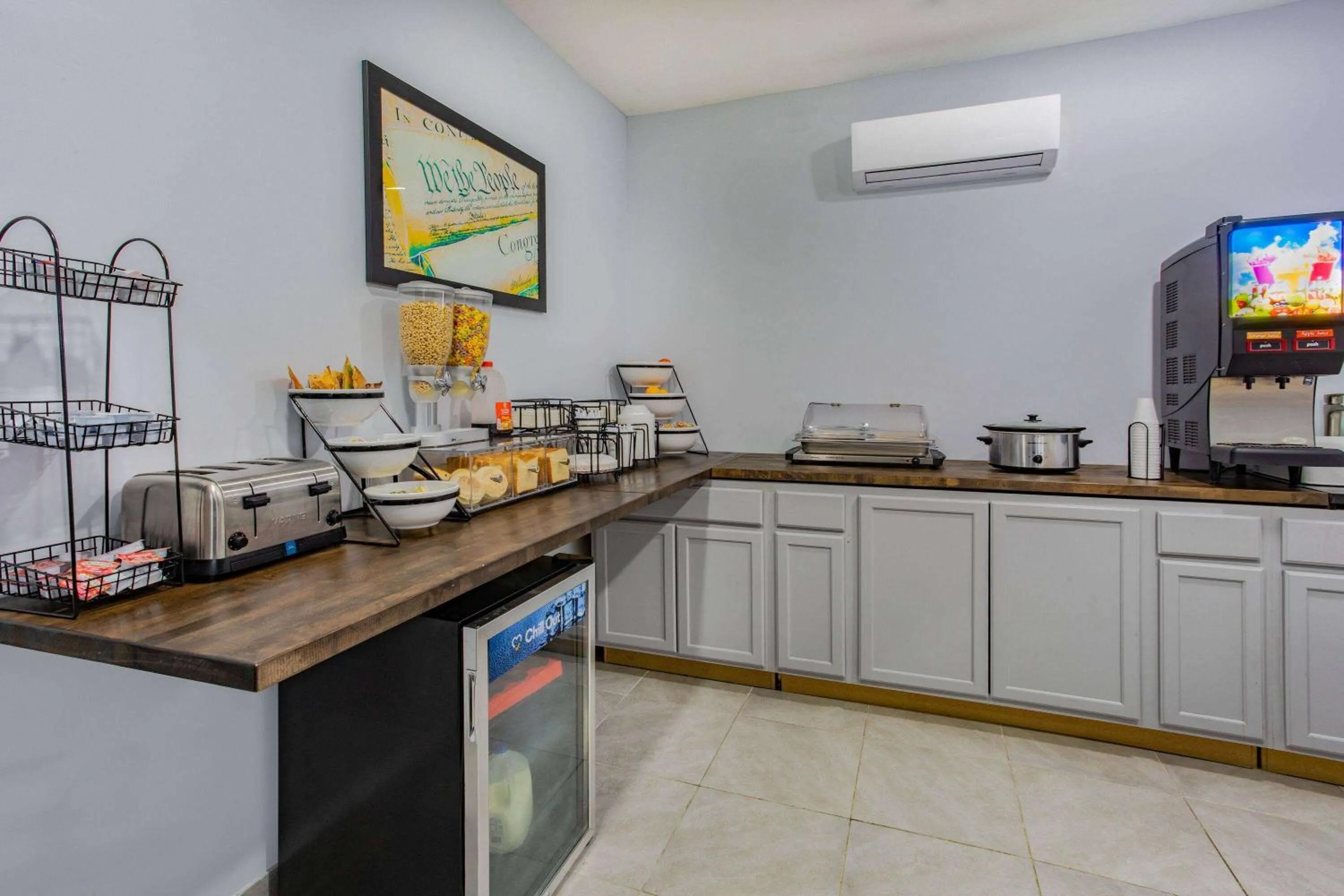 Breakfast in AmericInn by Wyndham Quincy