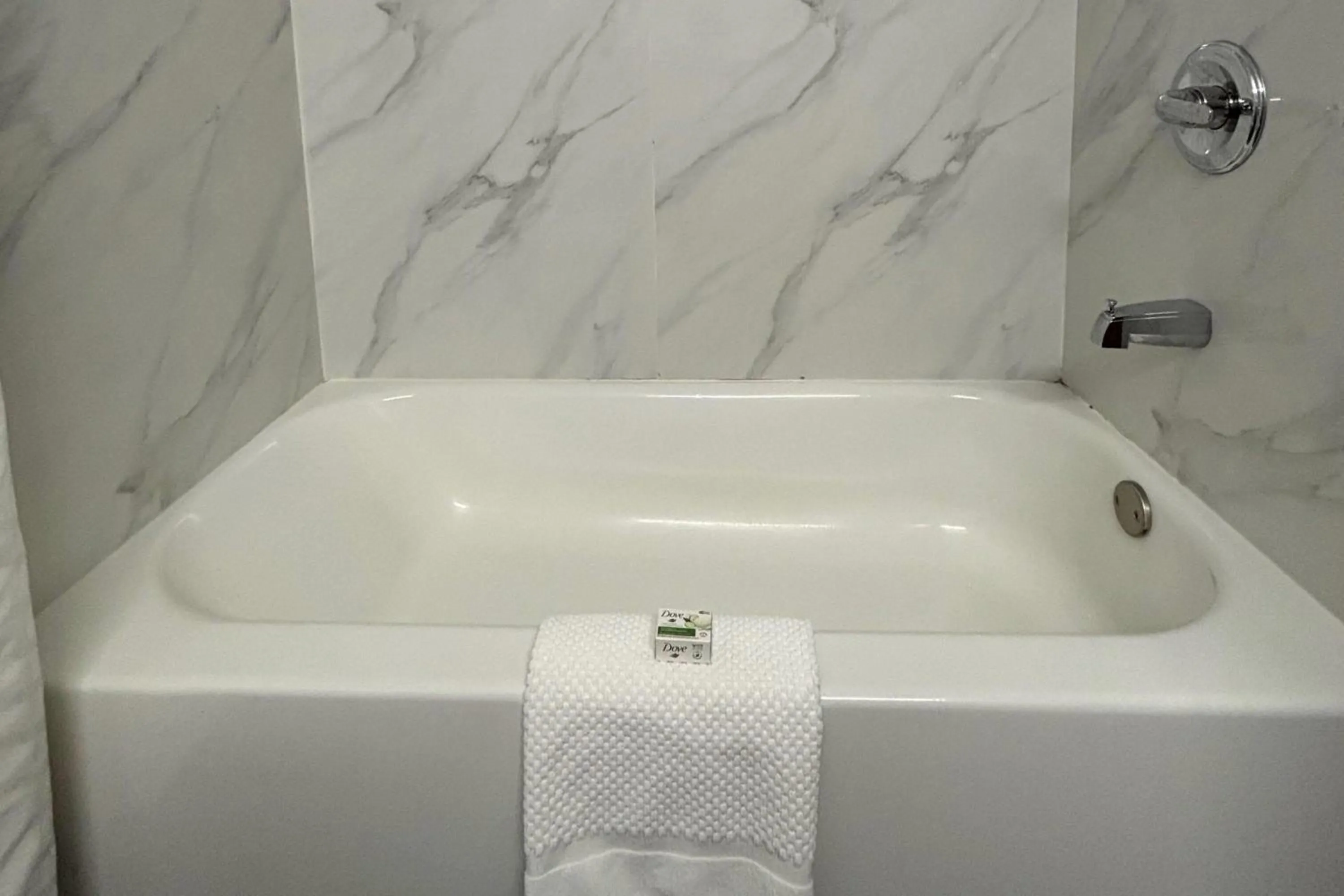 Photo of the whole room in Baymont by Wyndham Marion