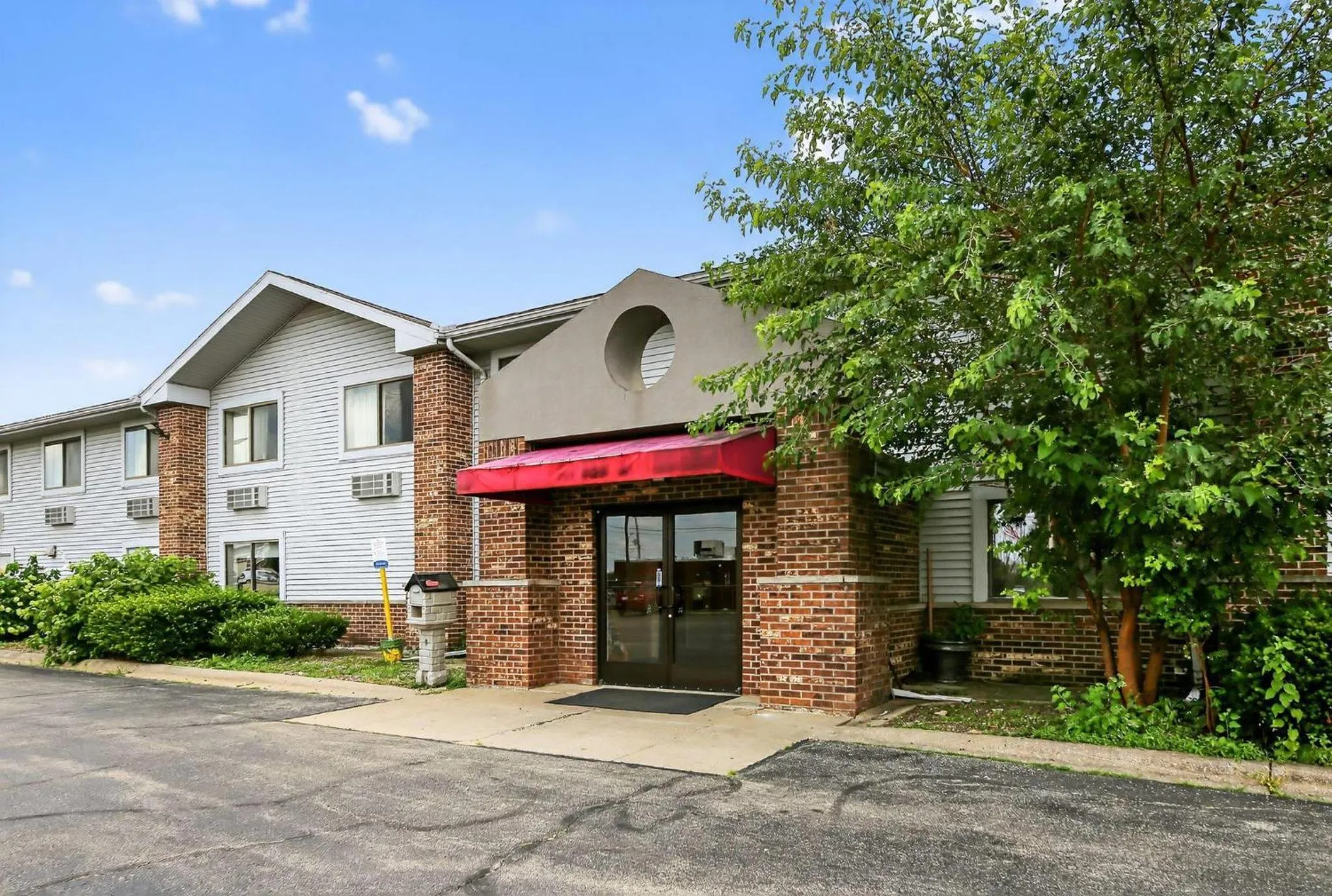Property building in Econo Lodge Princeton